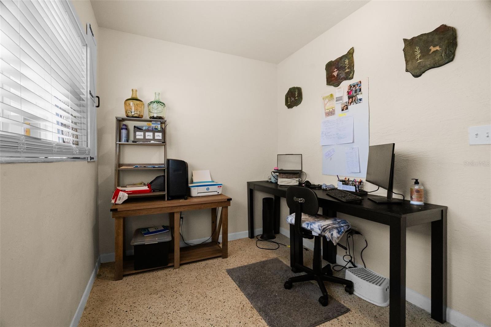 MEADOW LAWN 9TH ADD - Residential