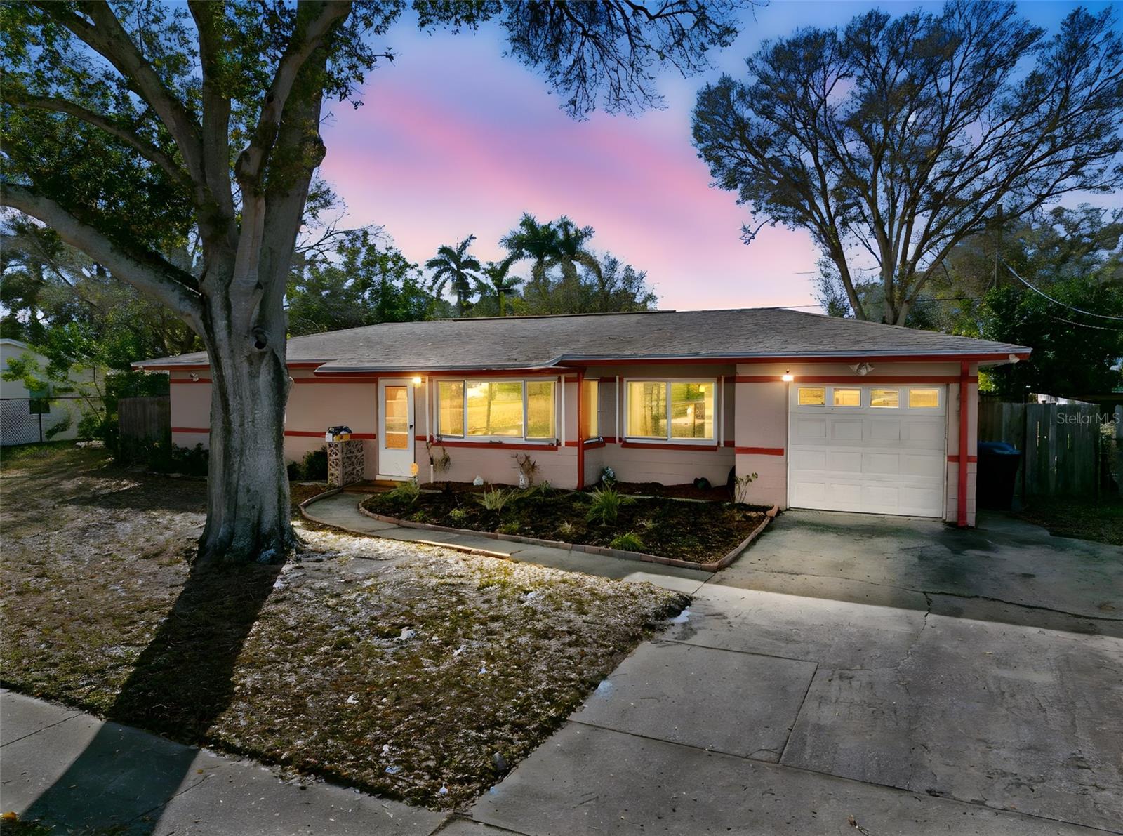 MEADOW LAWN 9TH ADD - Residential