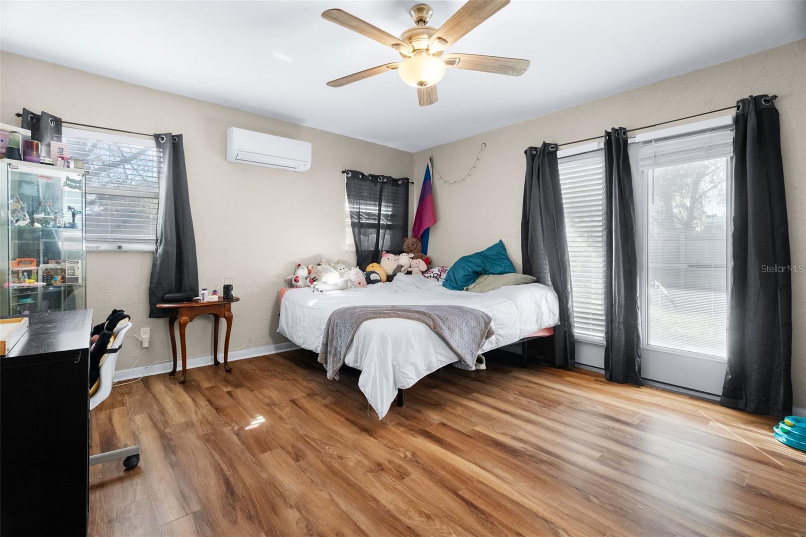 MEADOW LAWN 9TH ADD - Residential