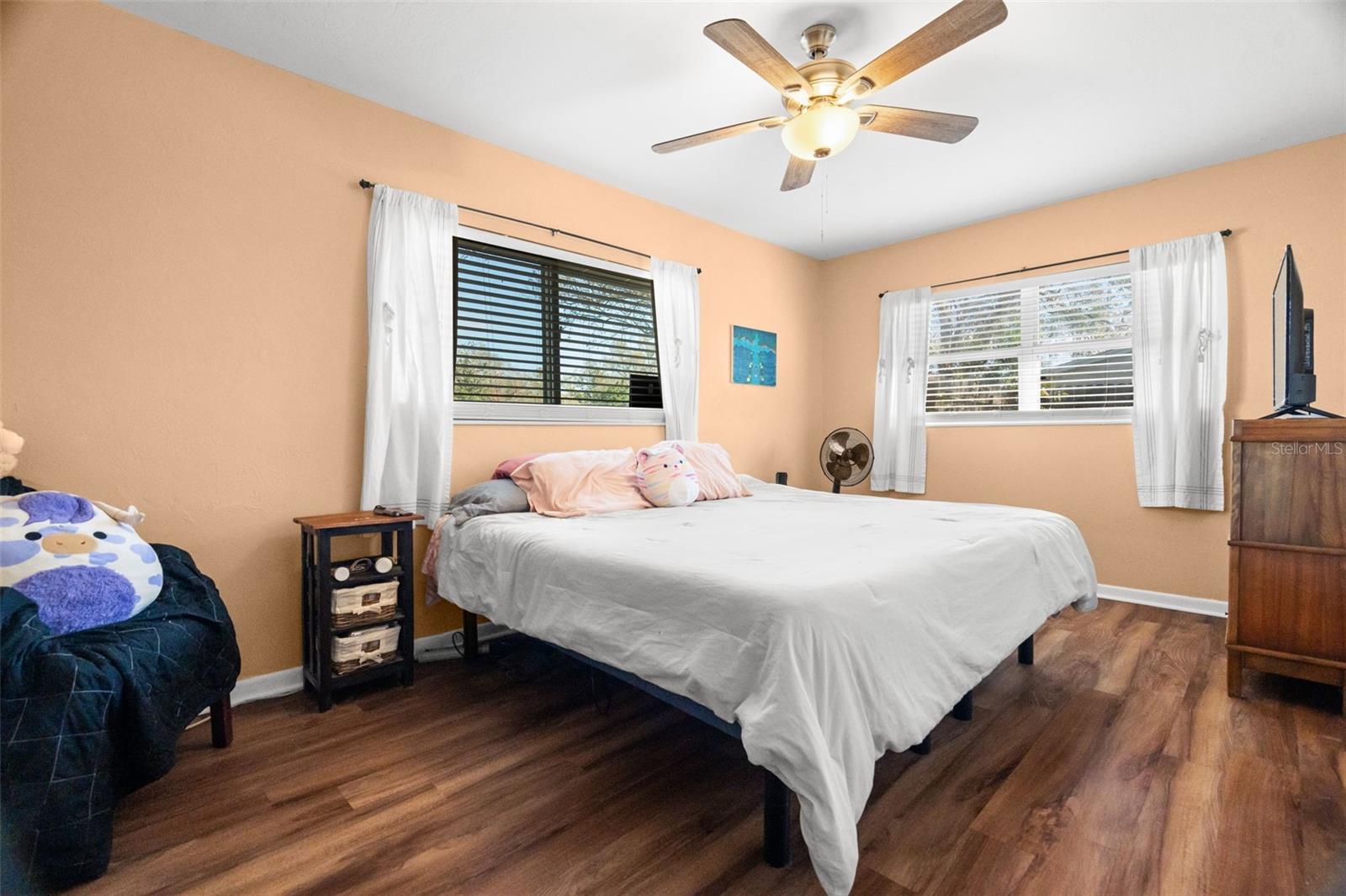 MEADOW LAWN 9TH ADD - Residential