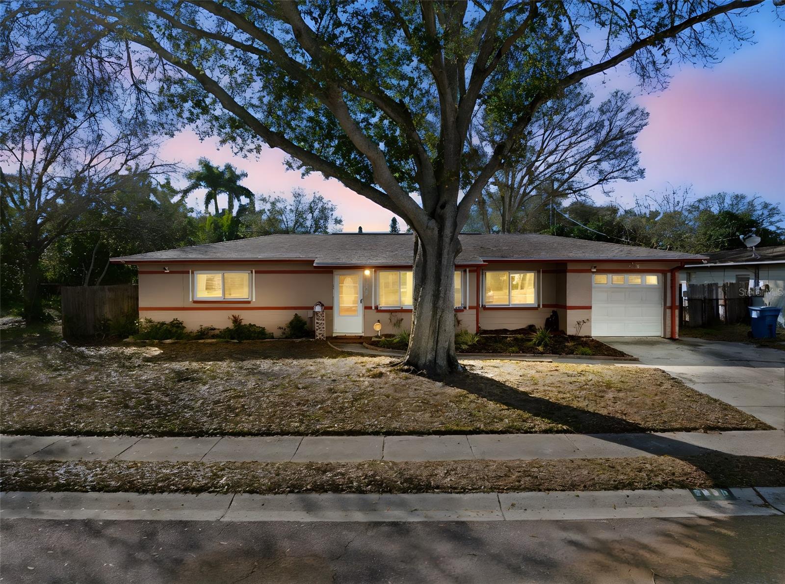 MEADOW LAWN 9TH ADD - Residential