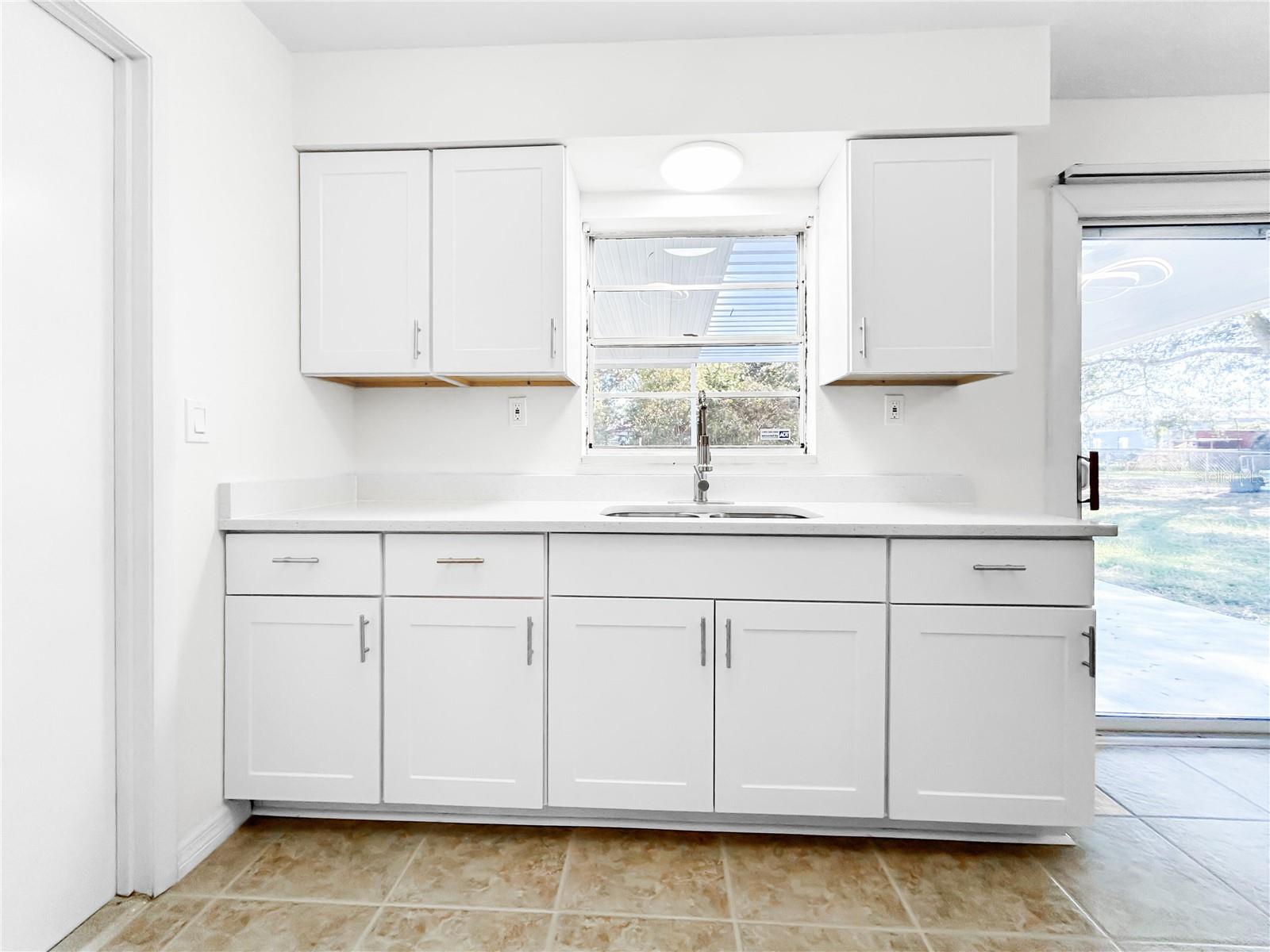 CREWS LAKE MANOR - Residential