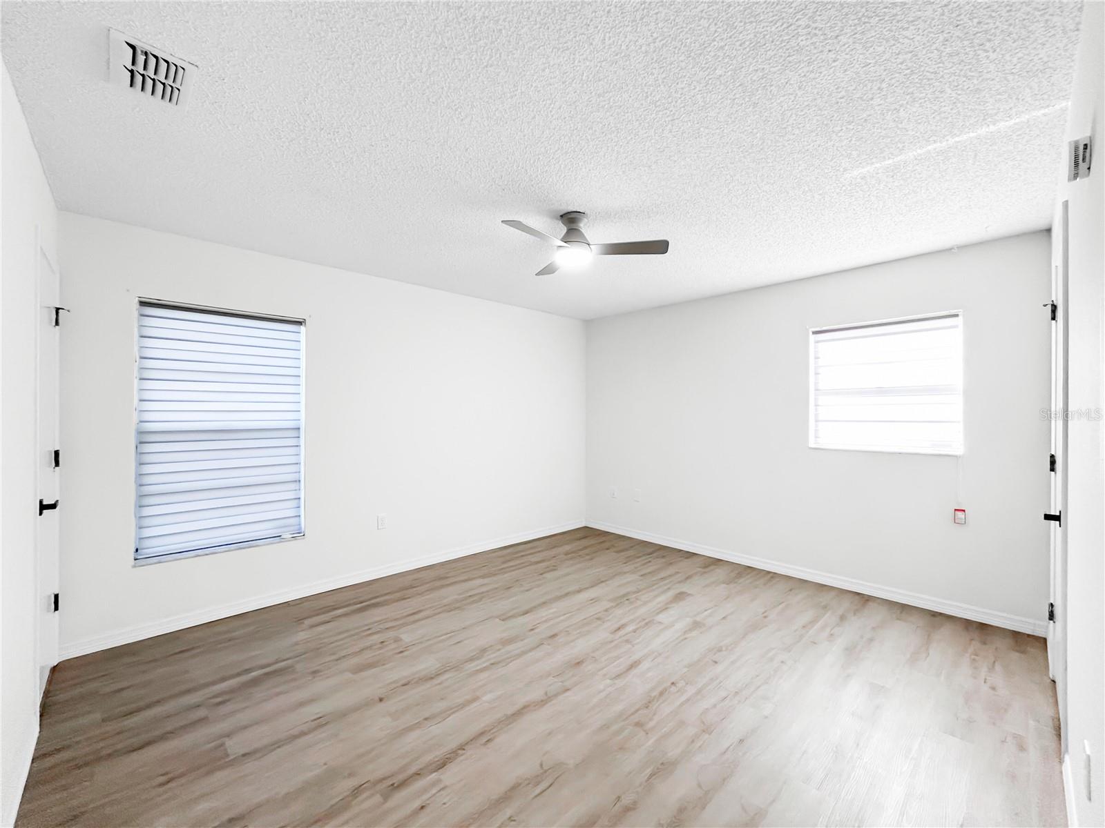 CREWS LAKE MANOR - Residential