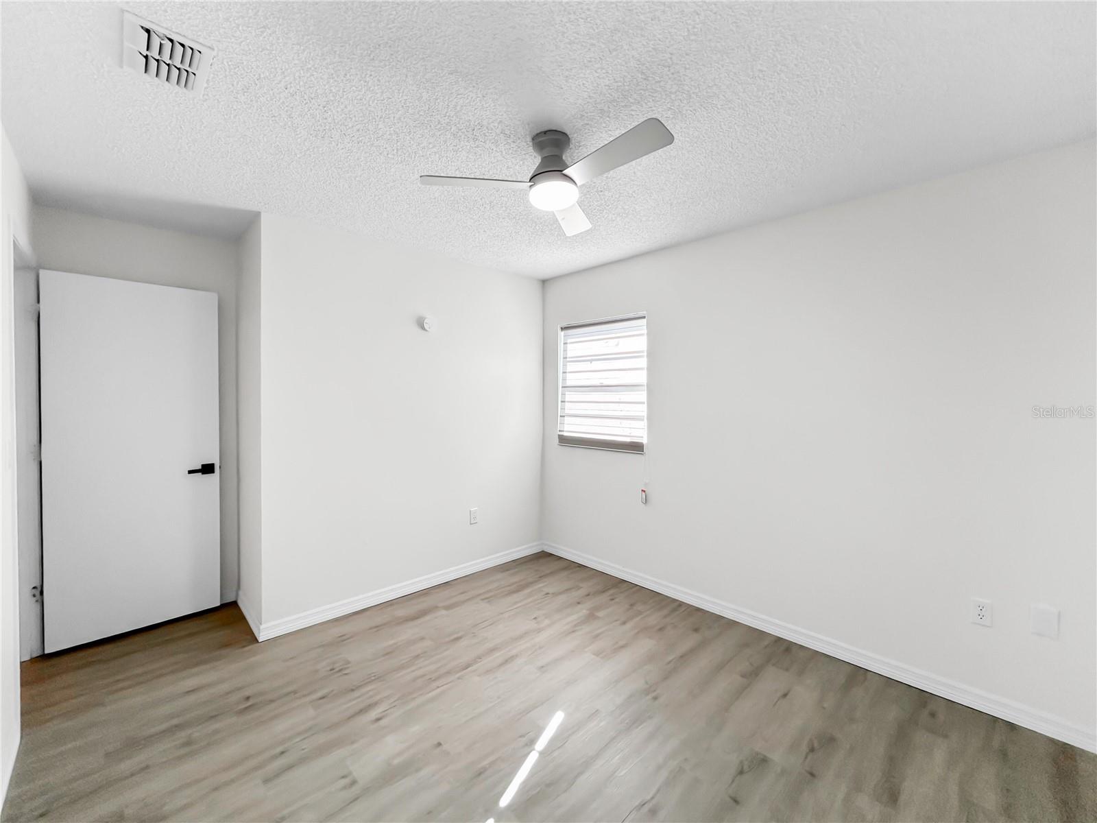 CREWS LAKE MANOR - Residential