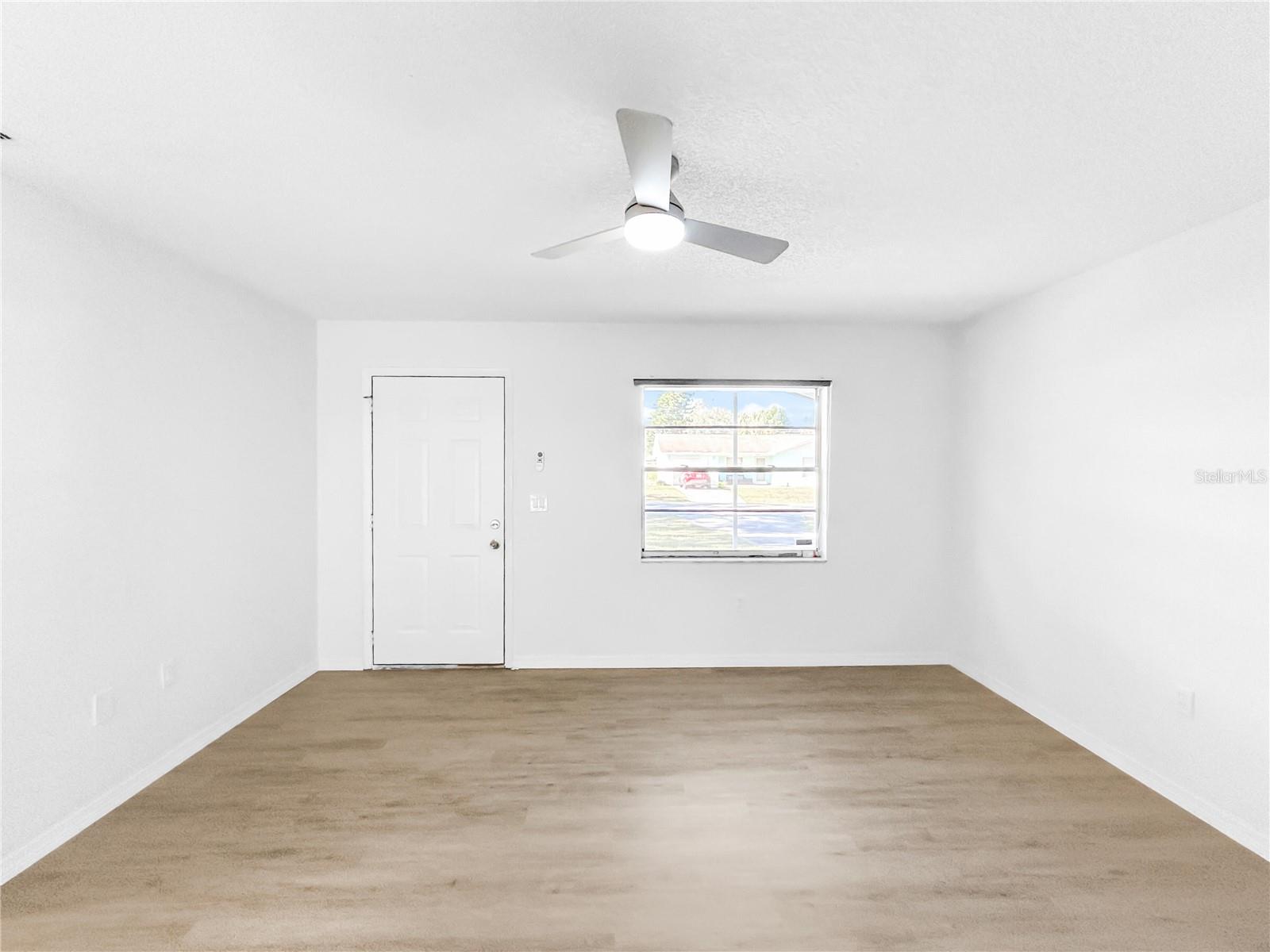 CREWS LAKE MANOR - Residential