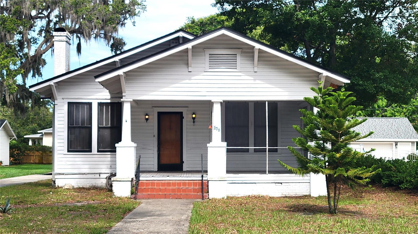 206 N HIGHLAND AVENUE