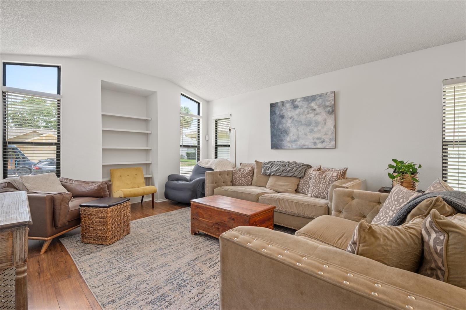 478 N SUNDANCE DRIVE