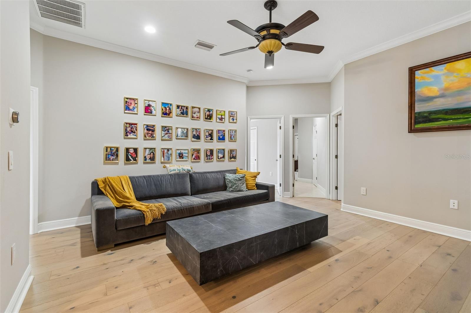 CHAMPIONS CLUB - Residential