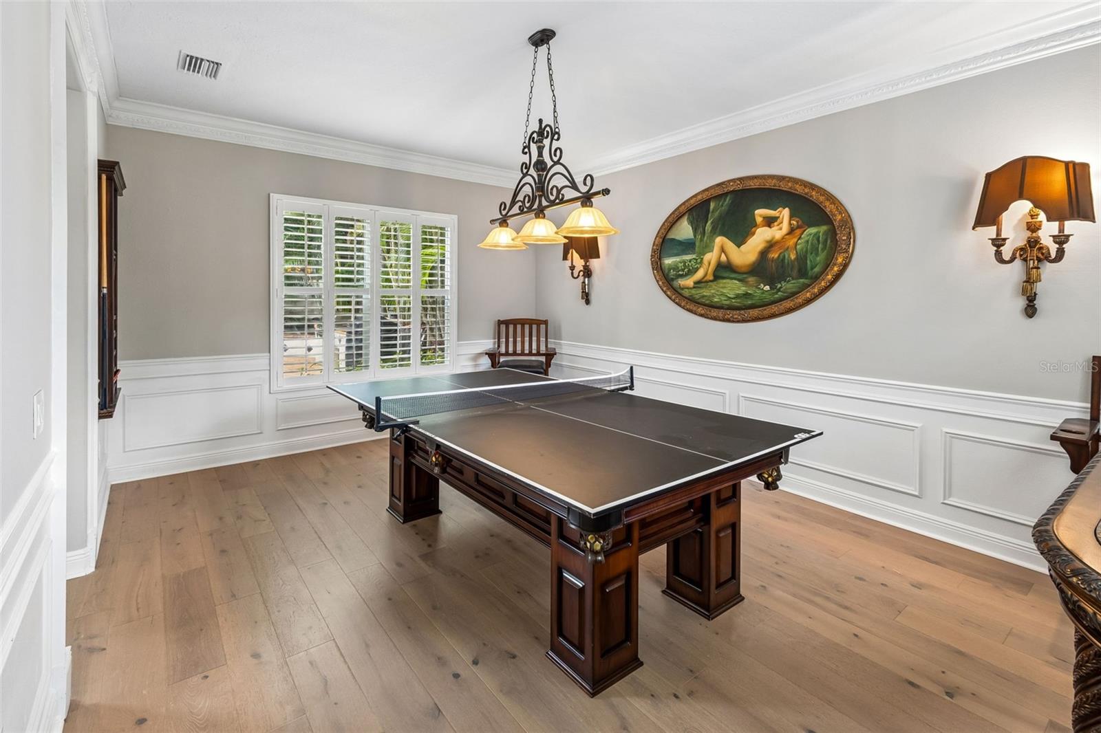 CHAMPIONS CLUB - Residential