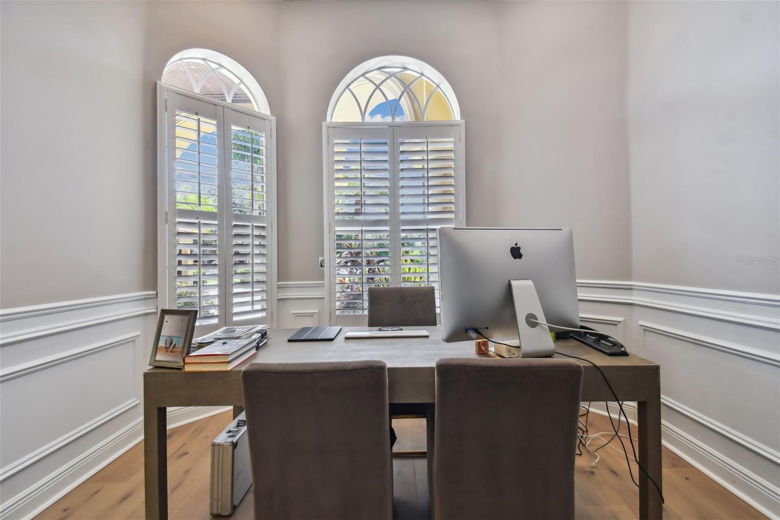 CHAMPIONS CLUB - Residential