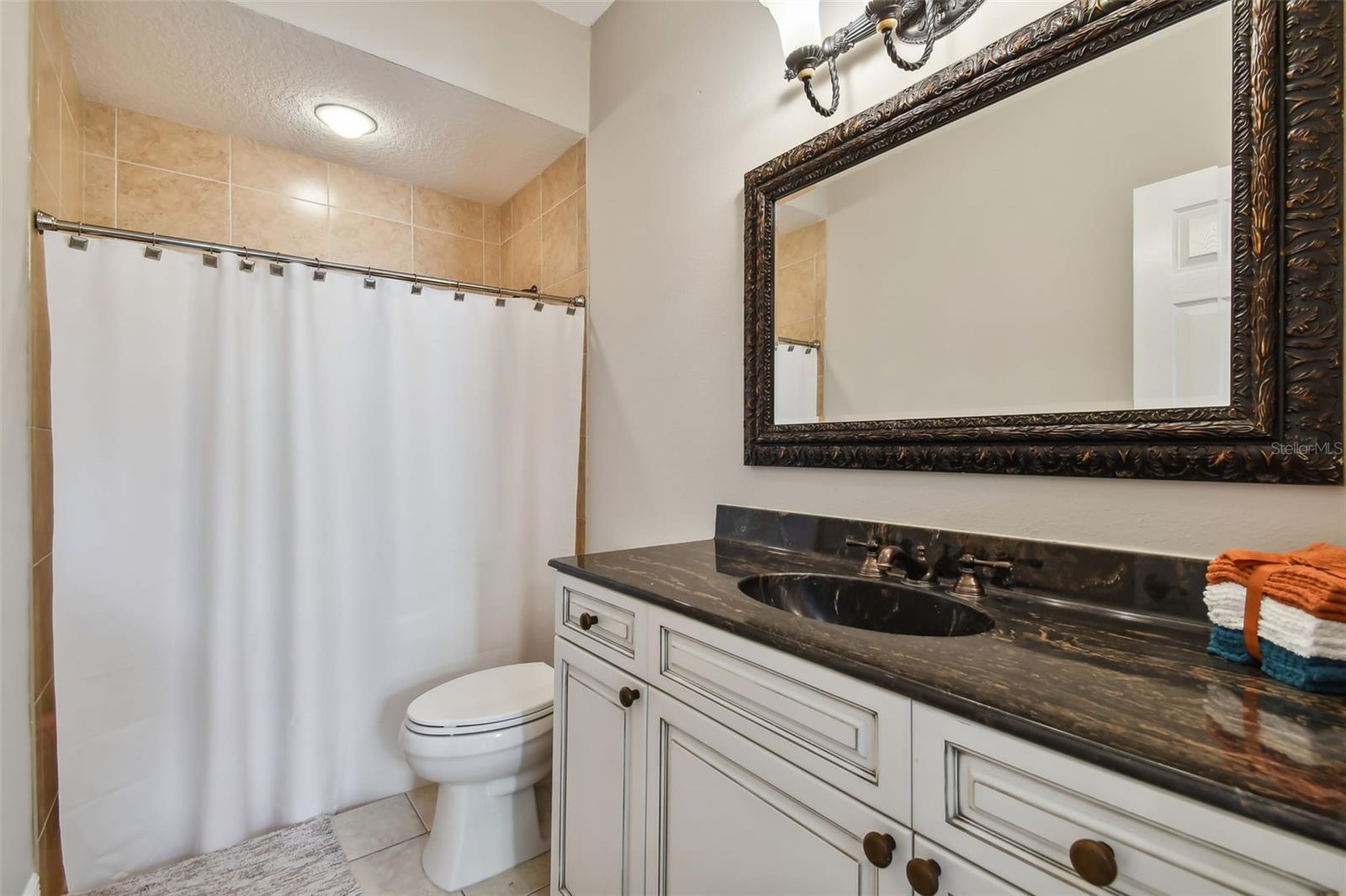 CHAMPIONS CLUB - Residential