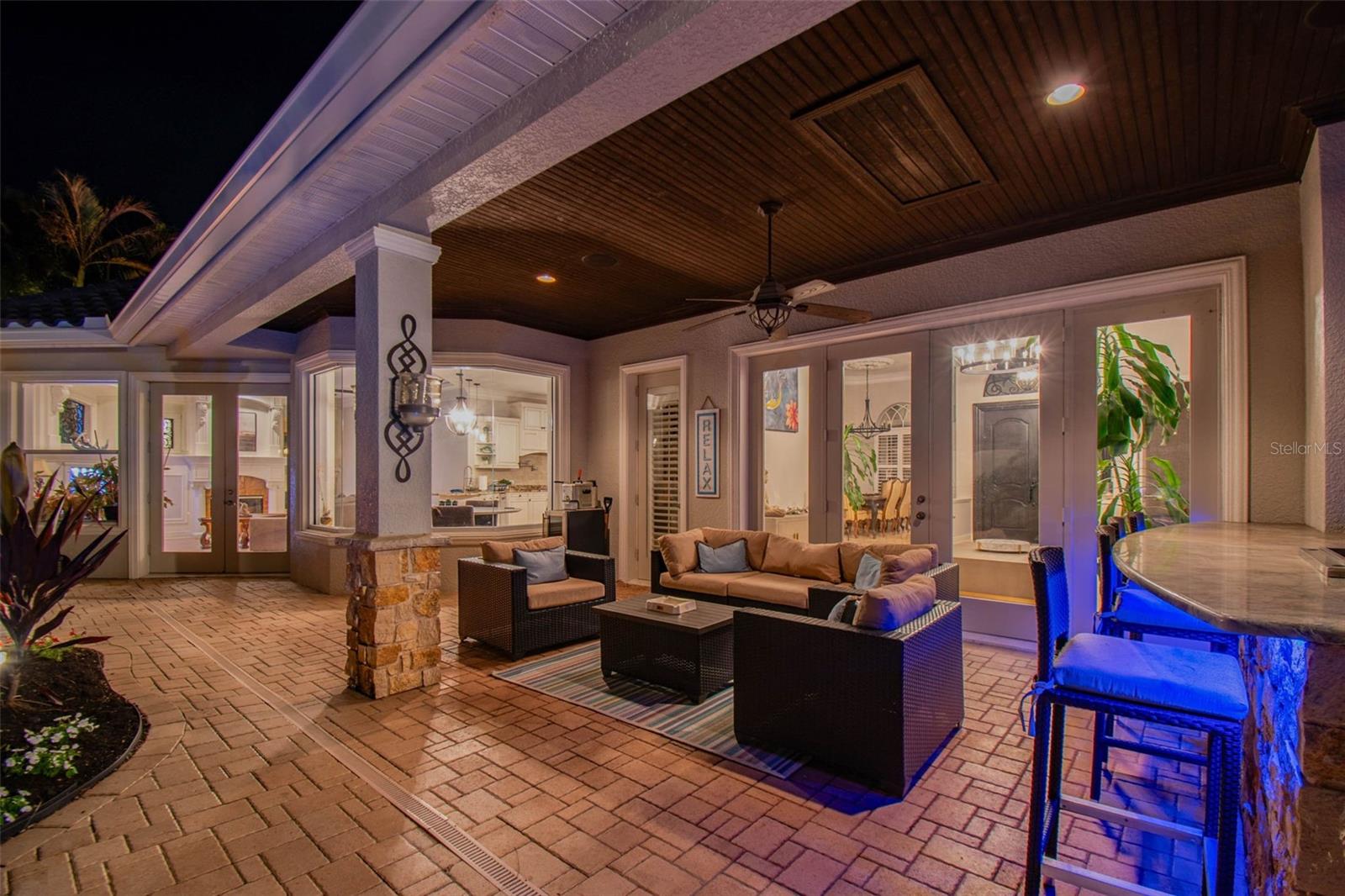 CHAMPIONS CLUB - Residential