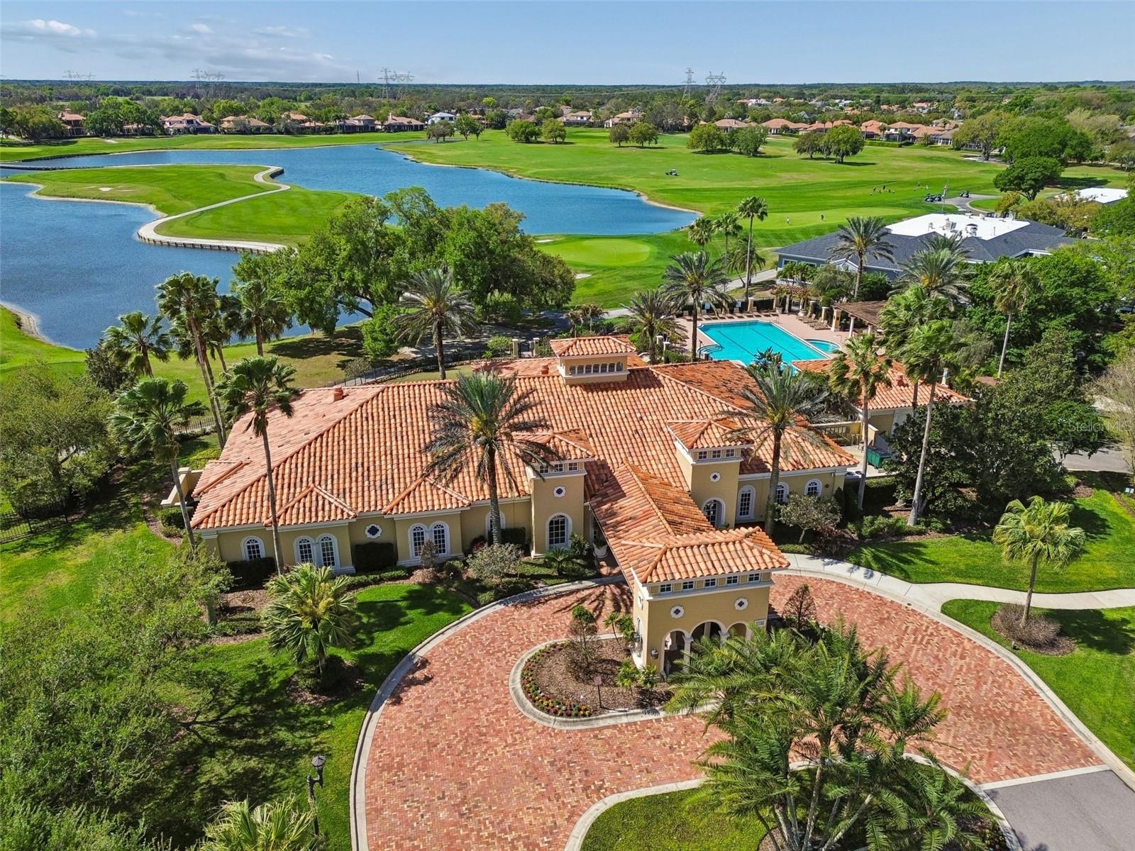 CHAMPIONS CLUB - Residential