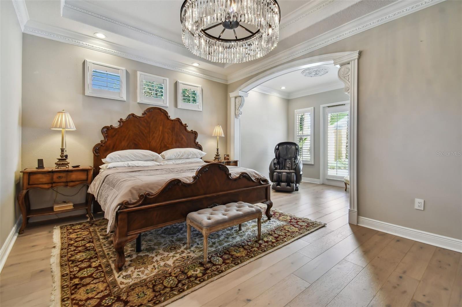 CHAMPIONS CLUB - Residential