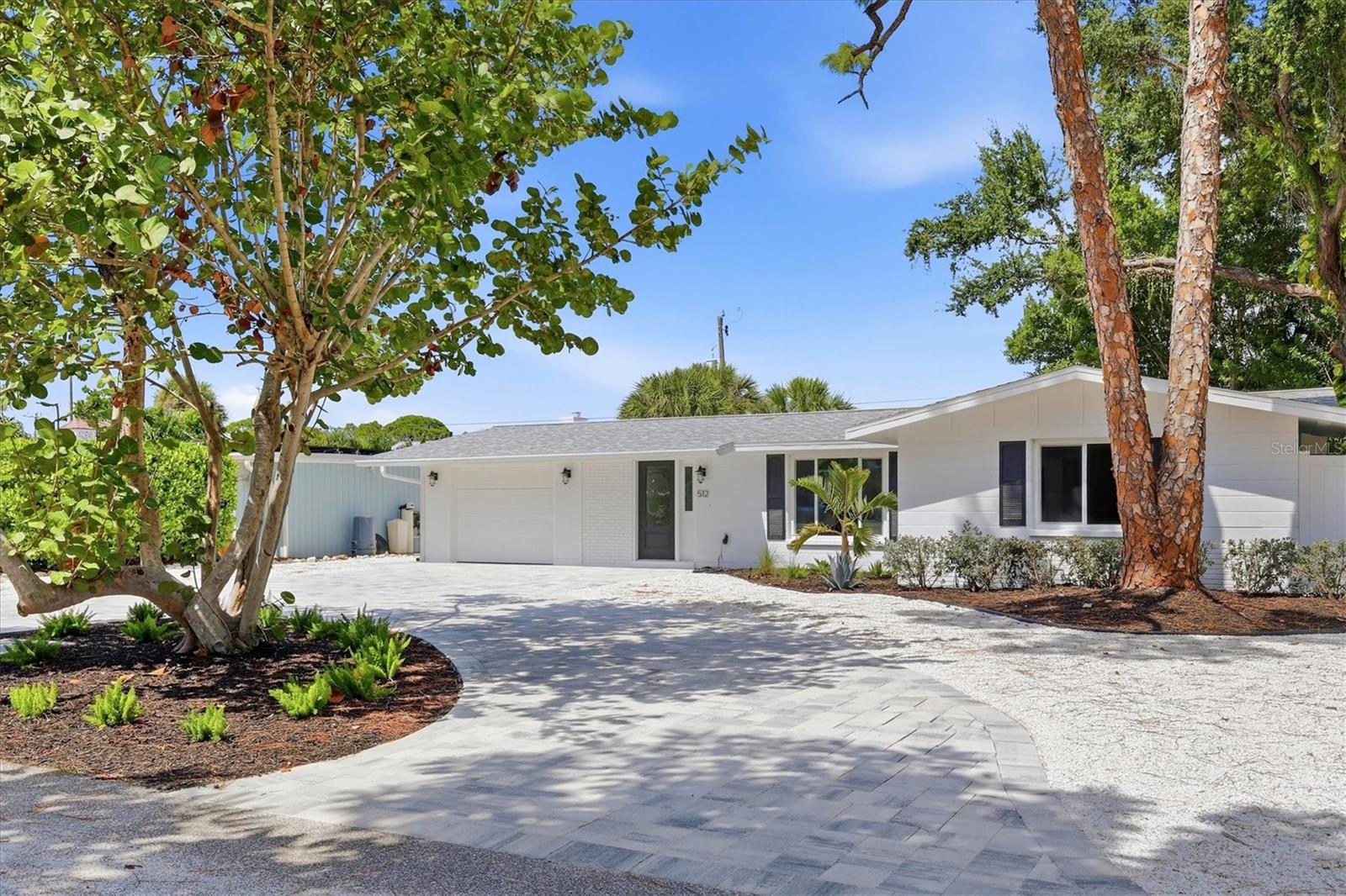 512 SANTE JOSEPH STREET