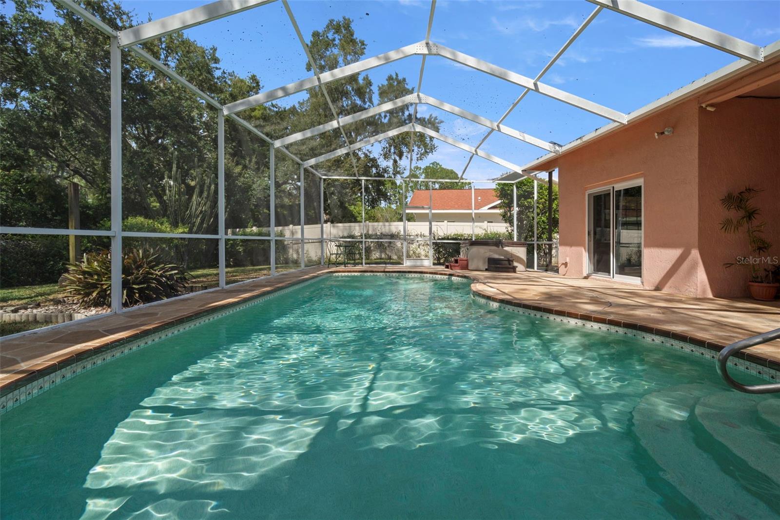 PLANTATION - Residential