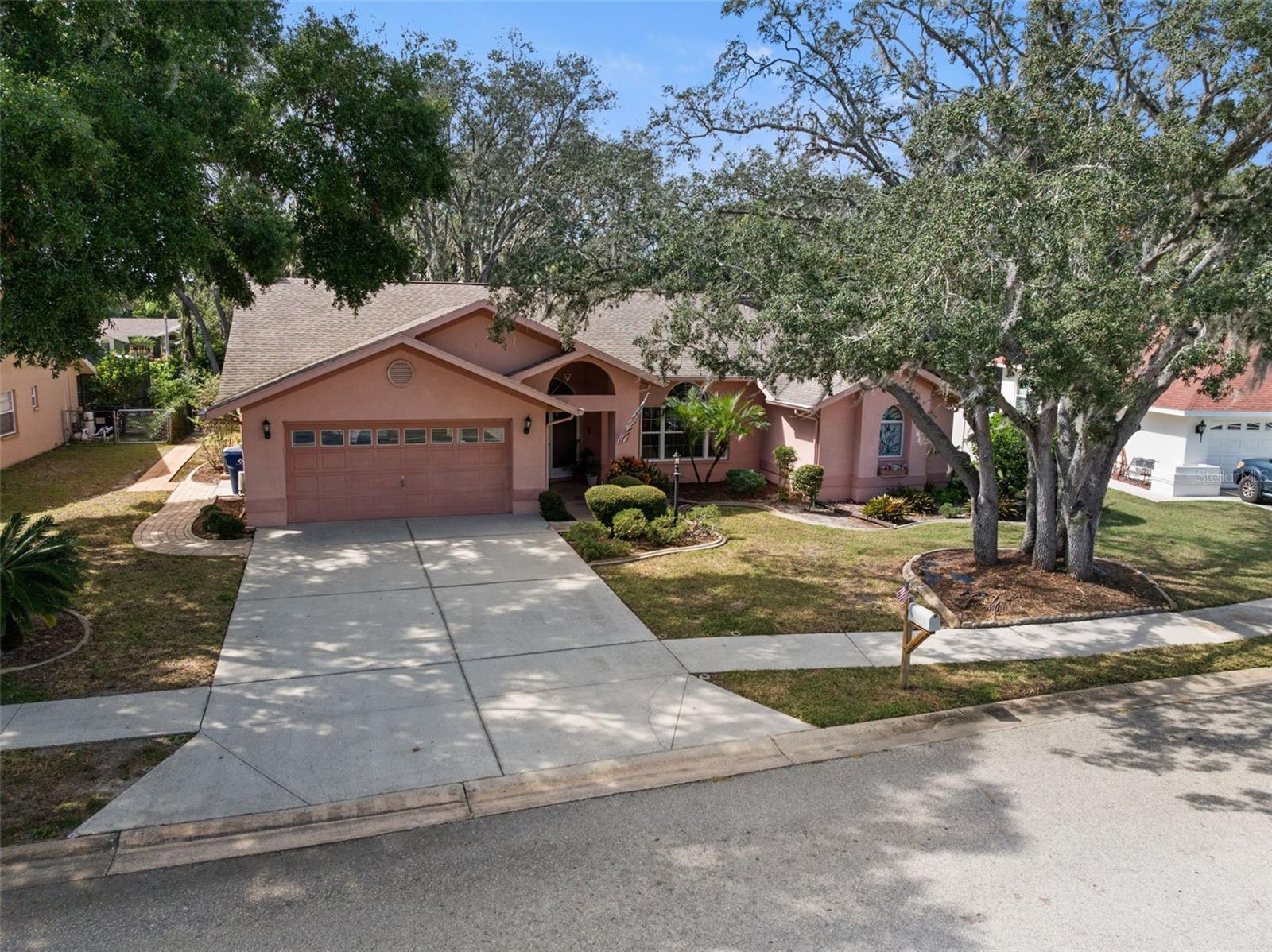 PLANTATION - Residential