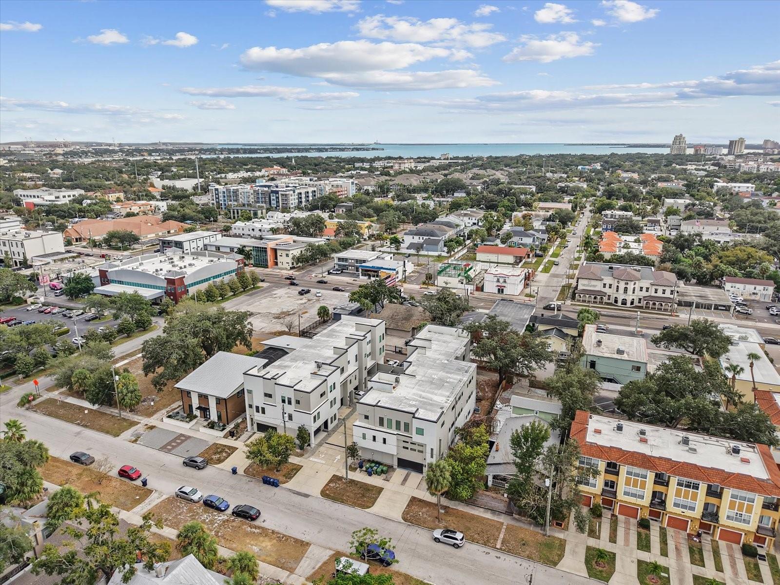 1910 URBAN NORTH TWNHMS - Residential