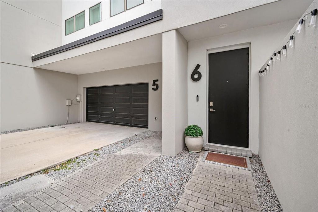 Photo of 1910 W North A Street #6, Tampa, FL 33606 (MLS # TB8456060)