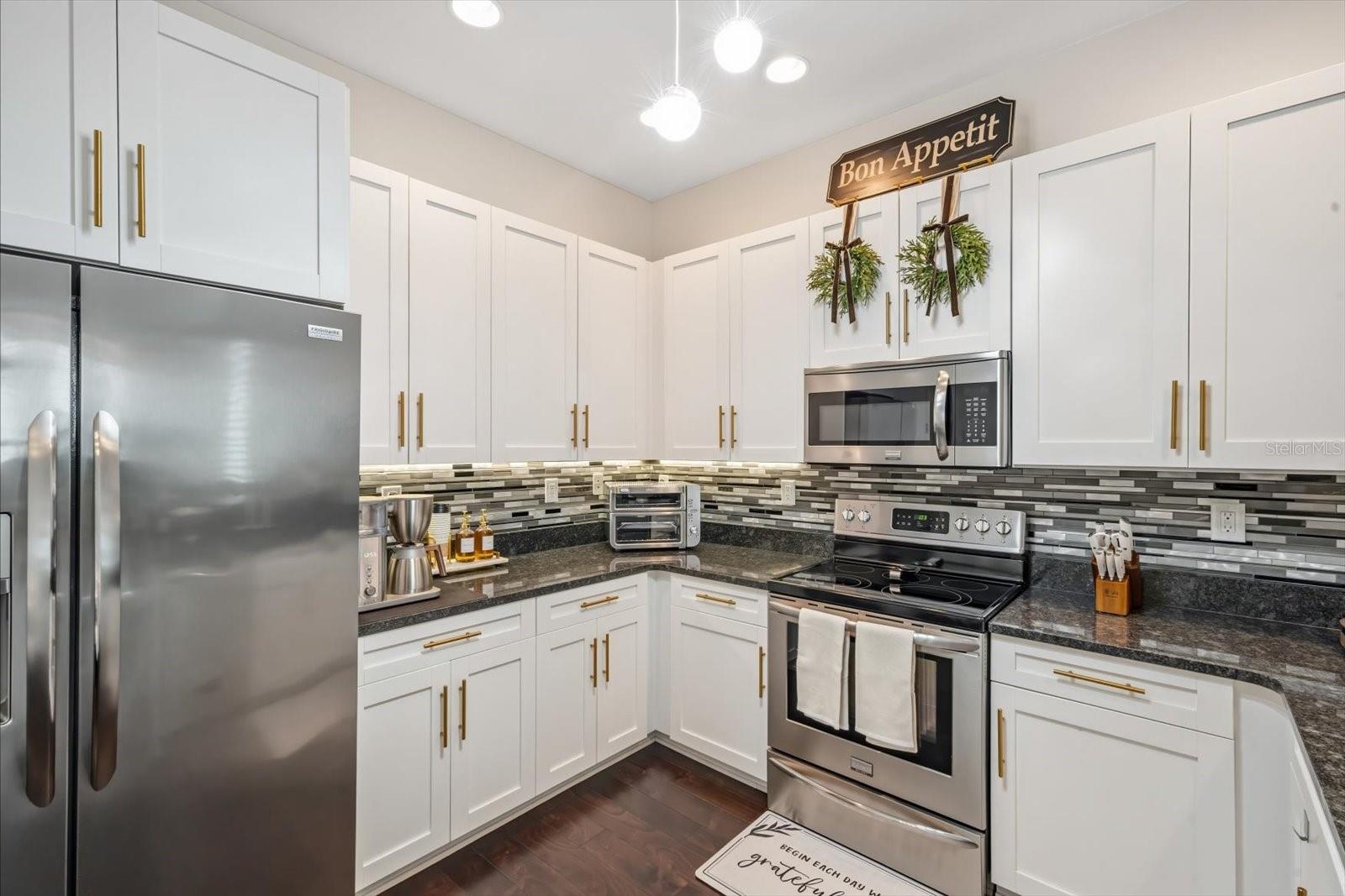 1910 URBAN NORTH TWNHMS - Residential