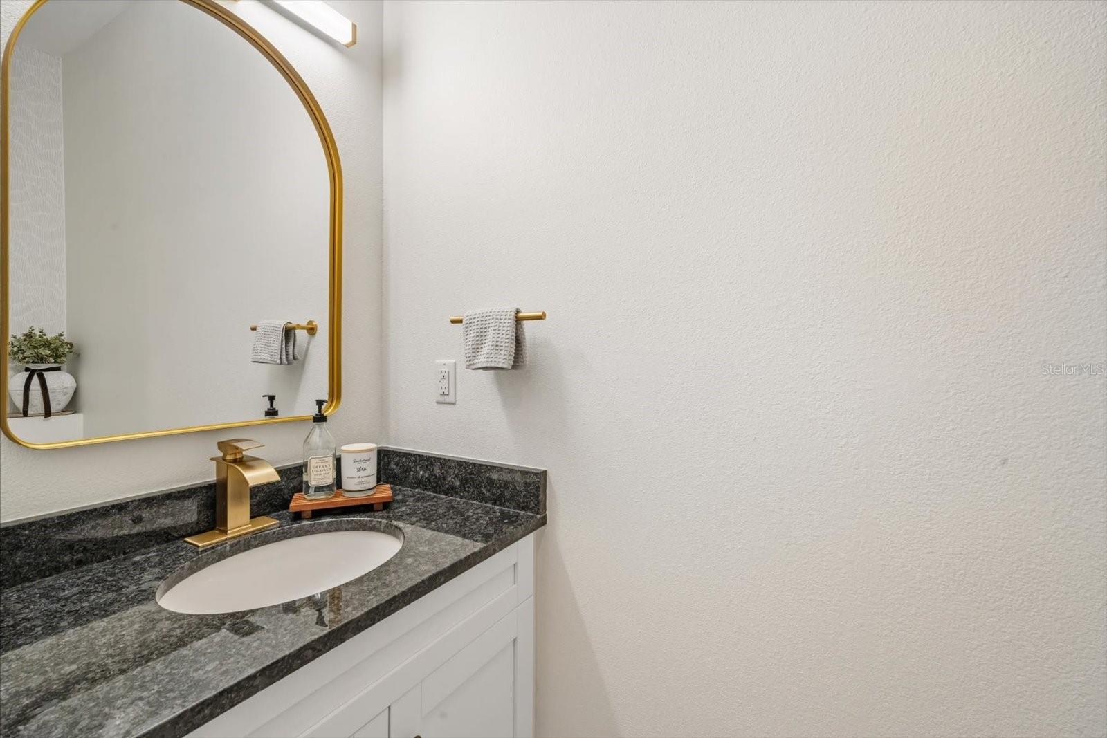 1910 URBAN NORTH TWNHMS - Residential