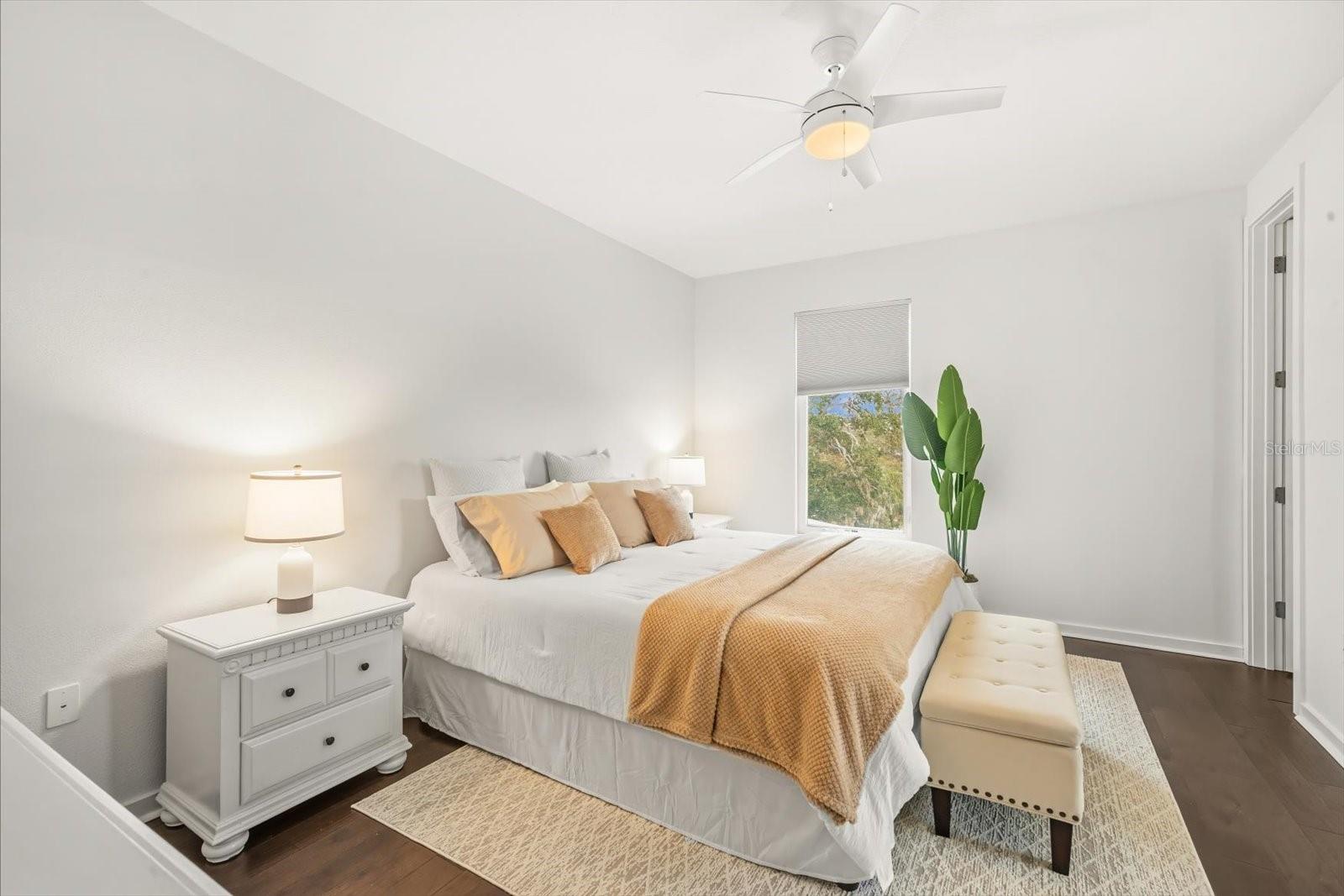 1910 URBAN NORTH TWNHMS - Residential