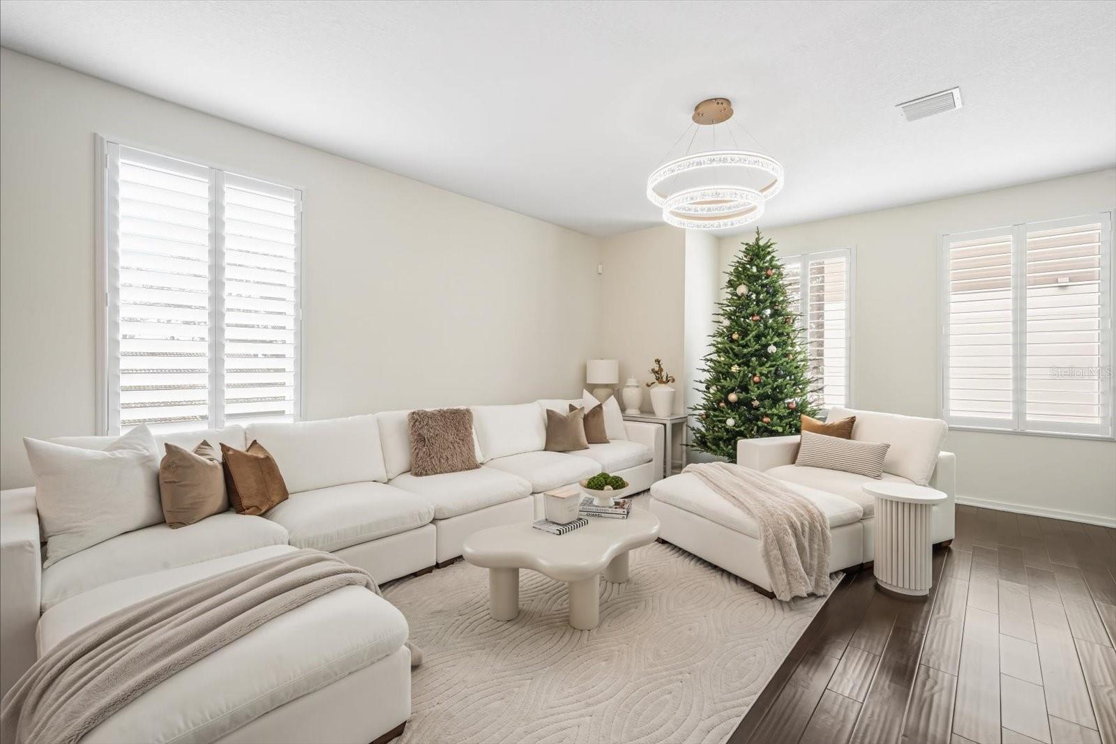 1910 URBAN NORTH TWNHMS - Residential