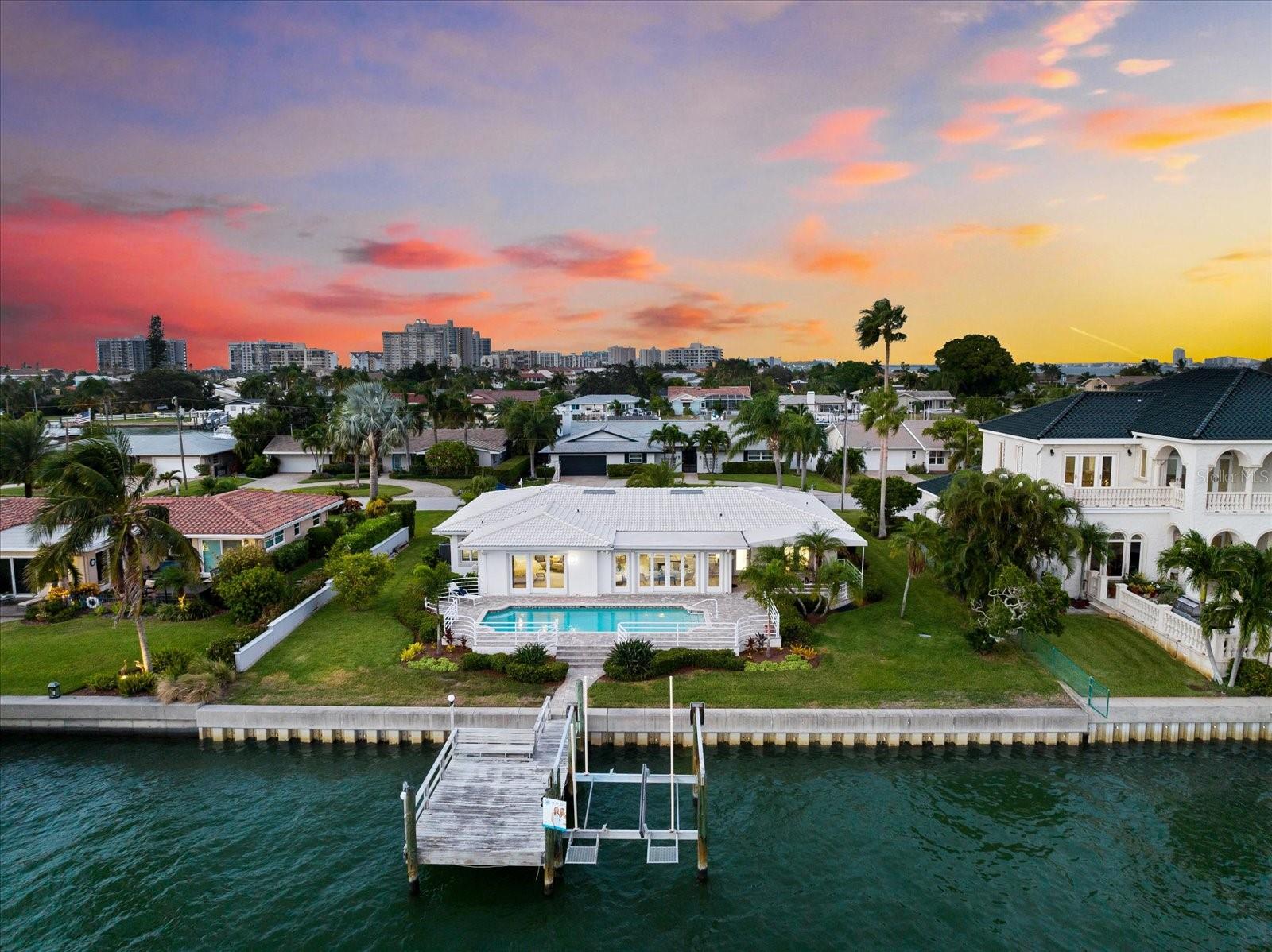 HOWARD ESTATES - Residential