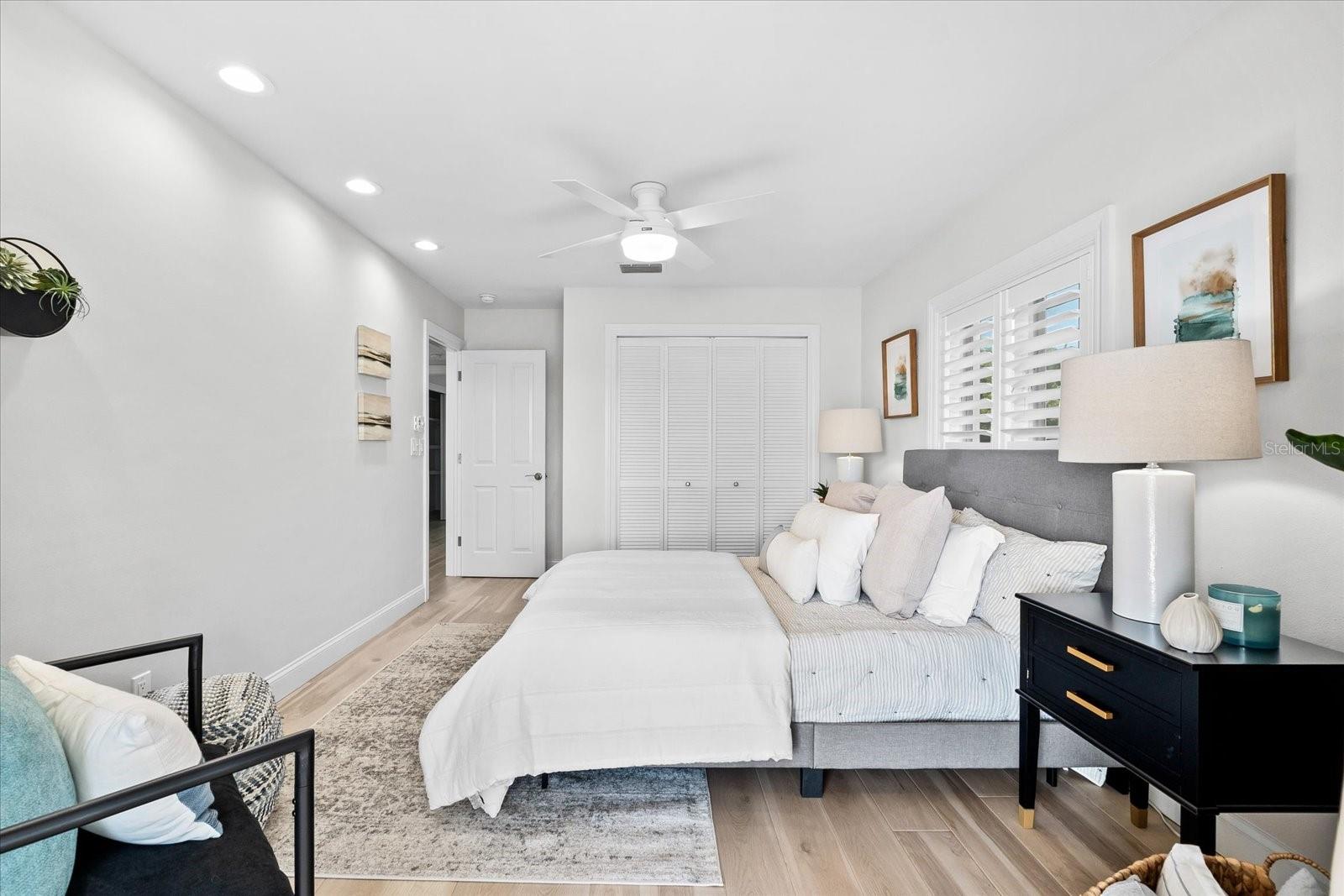 HOWARD ESTATES - Residential