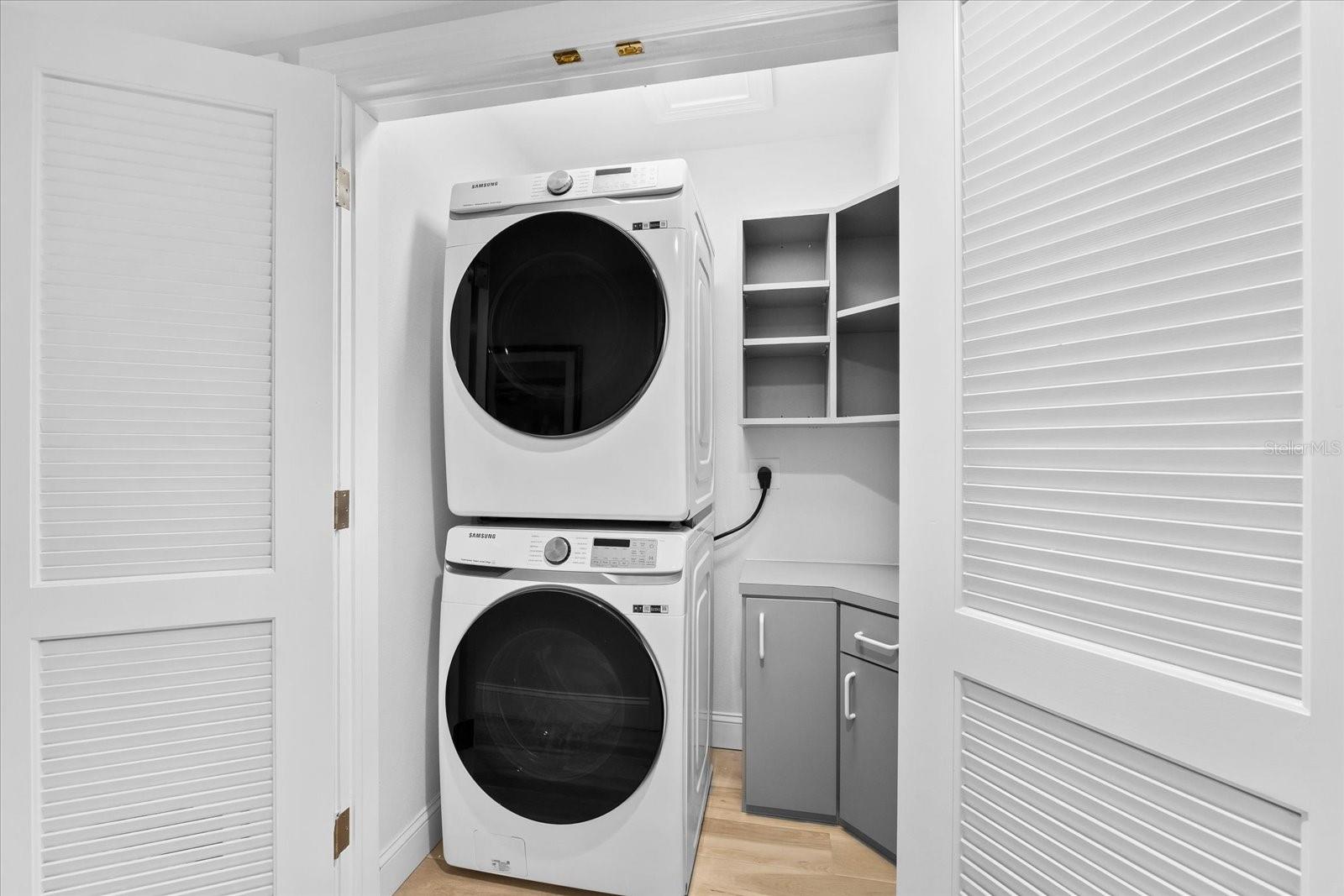 HOWARD ESTATES - Residential