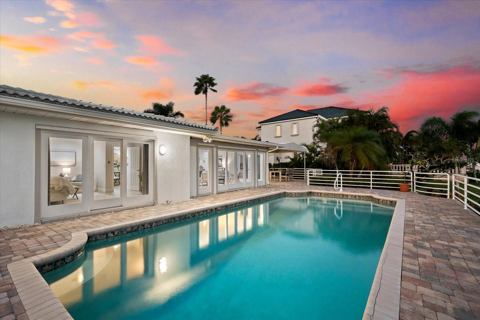 HOWARD ESTATES - Residential