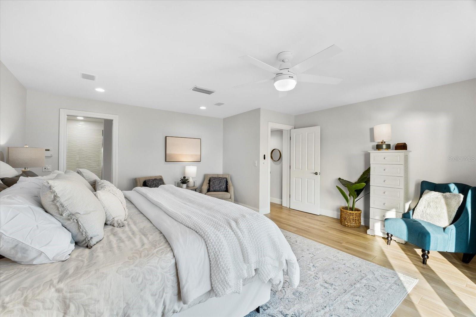 HOWARD ESTATES - Residential