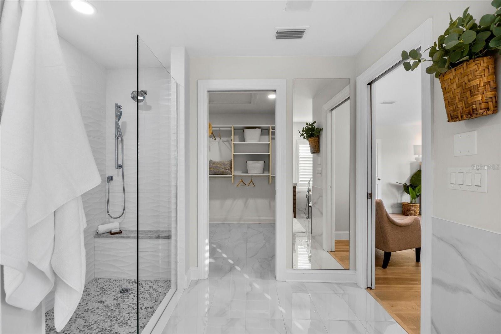 HOWARD ESTATES - Residential