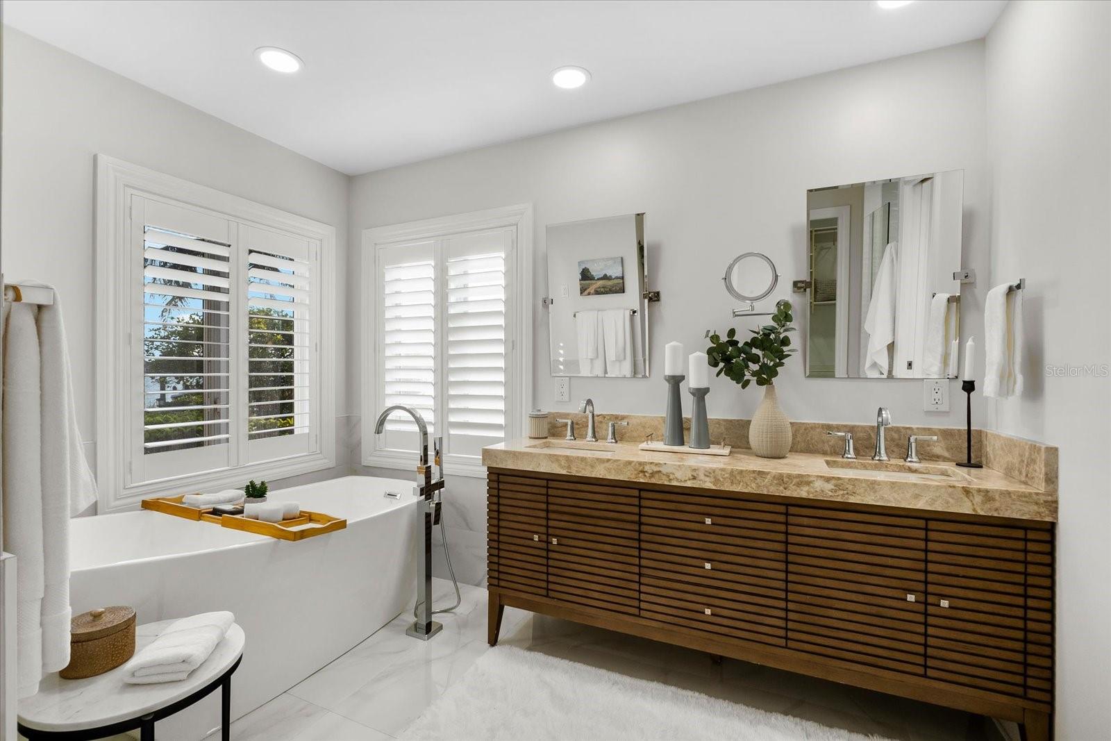 HOWARD ESTATES - Residential