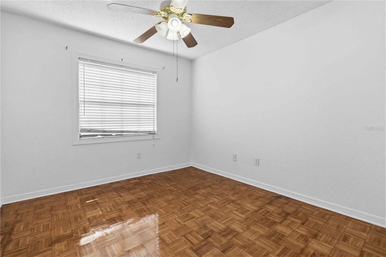 WALNUT HILLS UNIT 02 - Residential