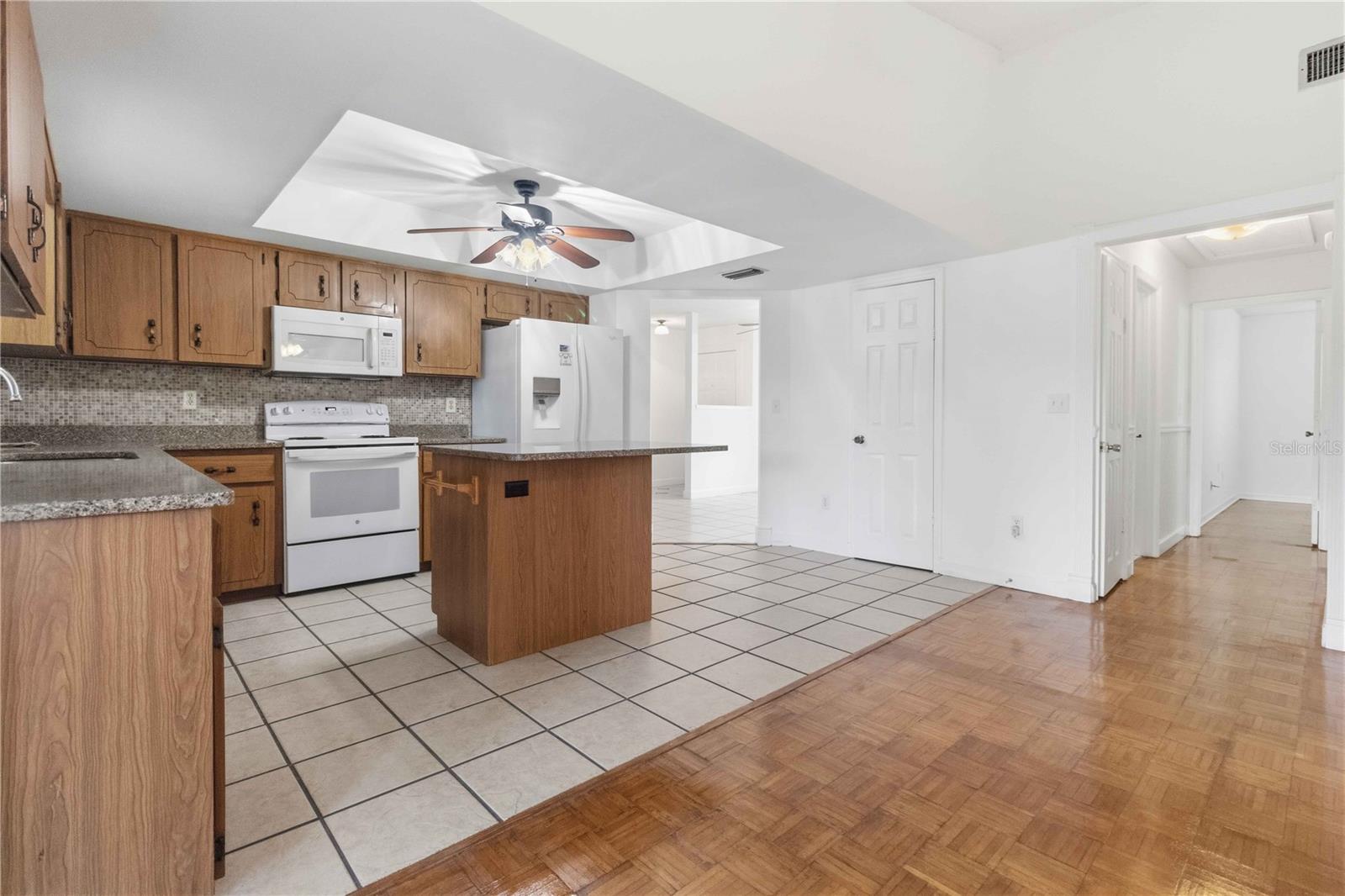 WALNUT HILLS UNIT 02 - Residential