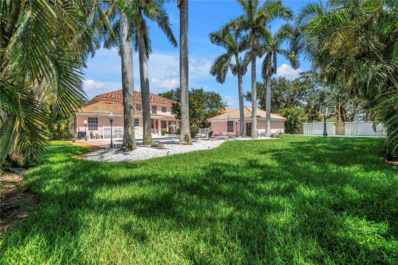 DOLPHIN CAY-PHASE 1 - Residential