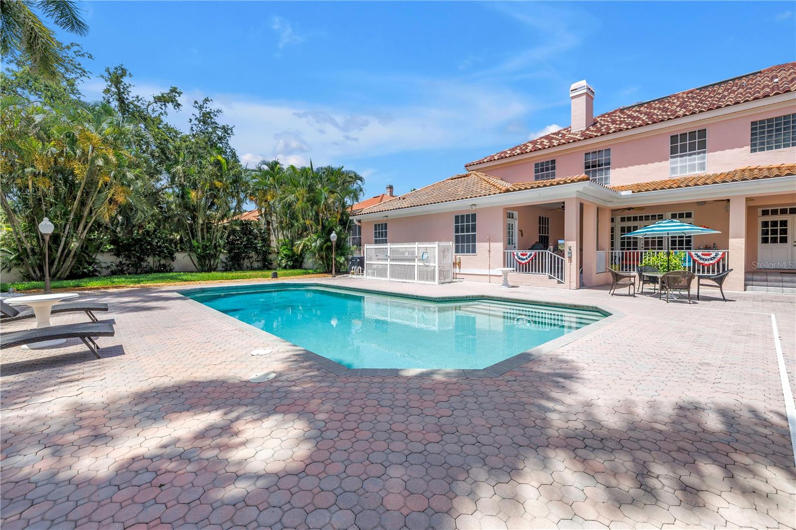 DOLPHIN CAY-PHASE 1 - Residential