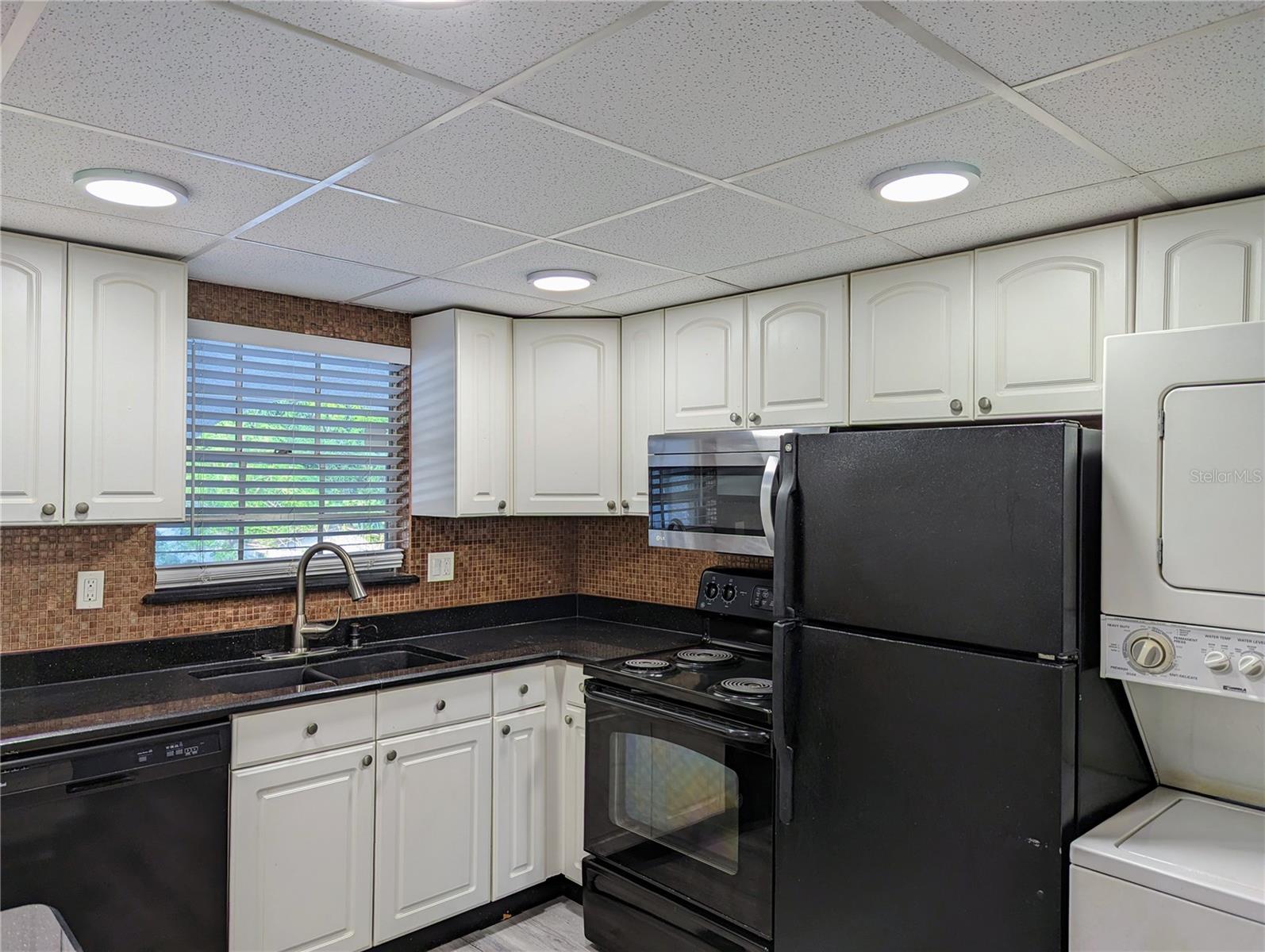 RUSSELLWOOD A CONDO - Residential Lease