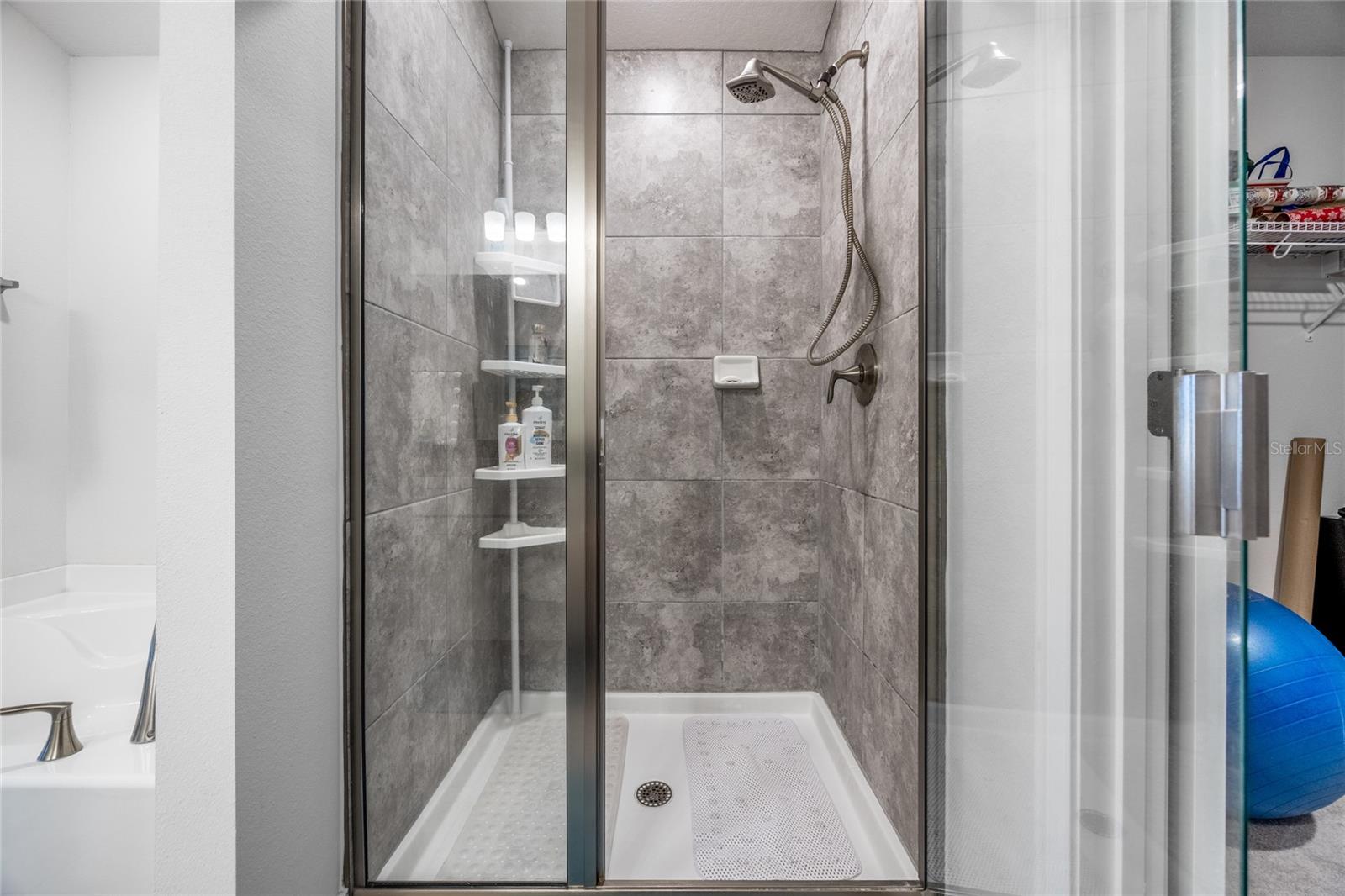 COUNTRY WAY SOUTH PH 1 PB 38 PG 79 - Residential