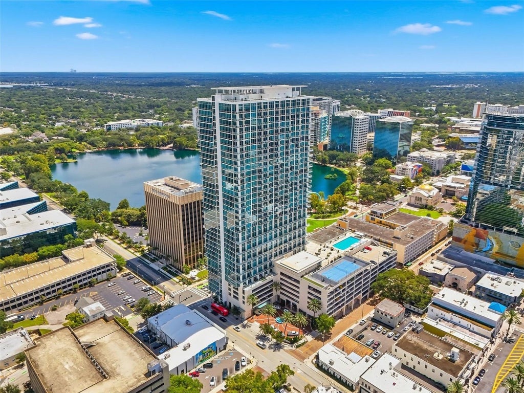 Photo of 150 E Robinson Street #802, Orlando, FL 32801 (MLS # O6441974)