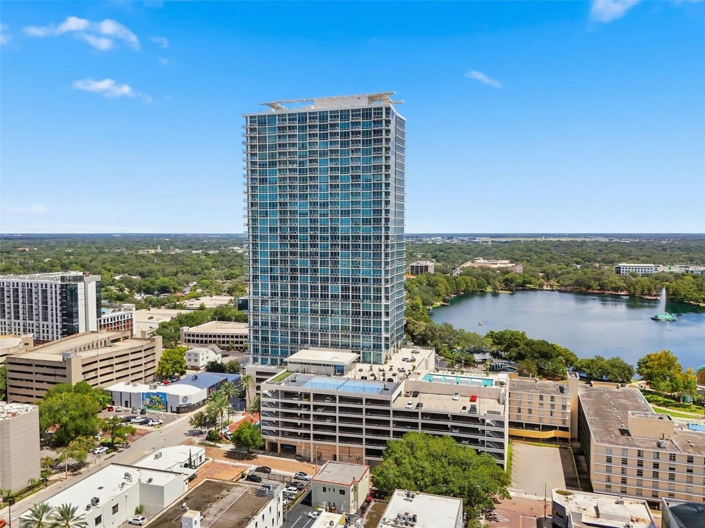 Photo of 150 E Robinson Street #802, Orlando, FL 32801 (MLS # O6441974)