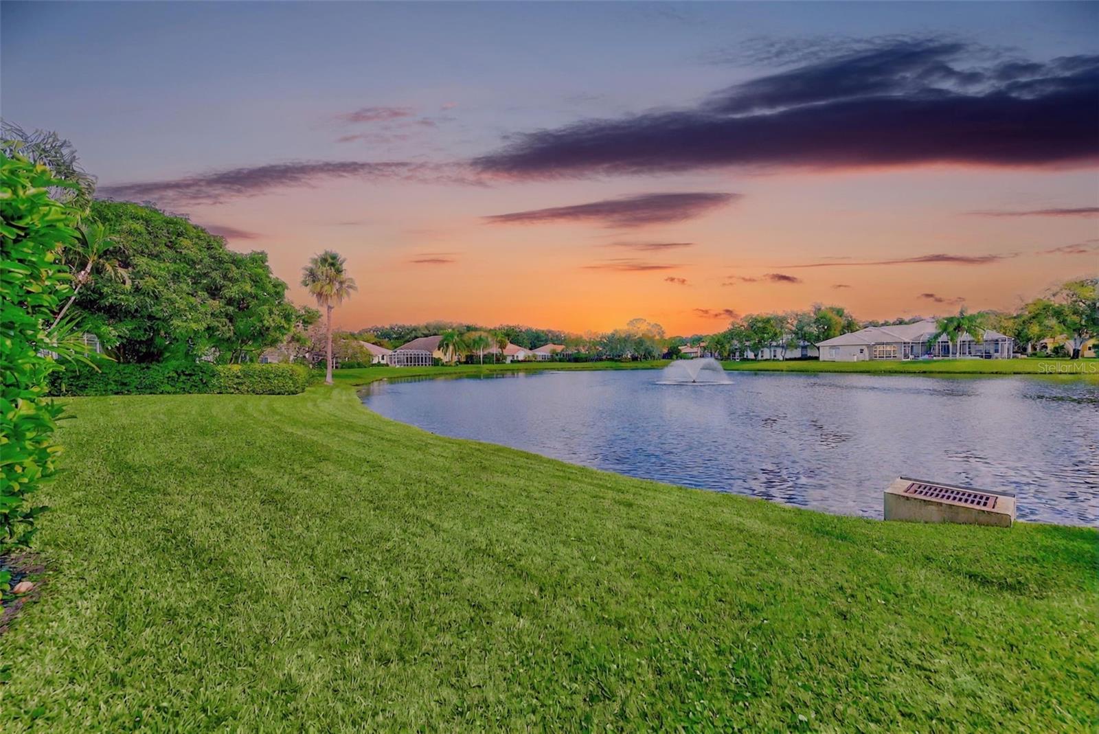 7462 WATERSILK DRIVE N