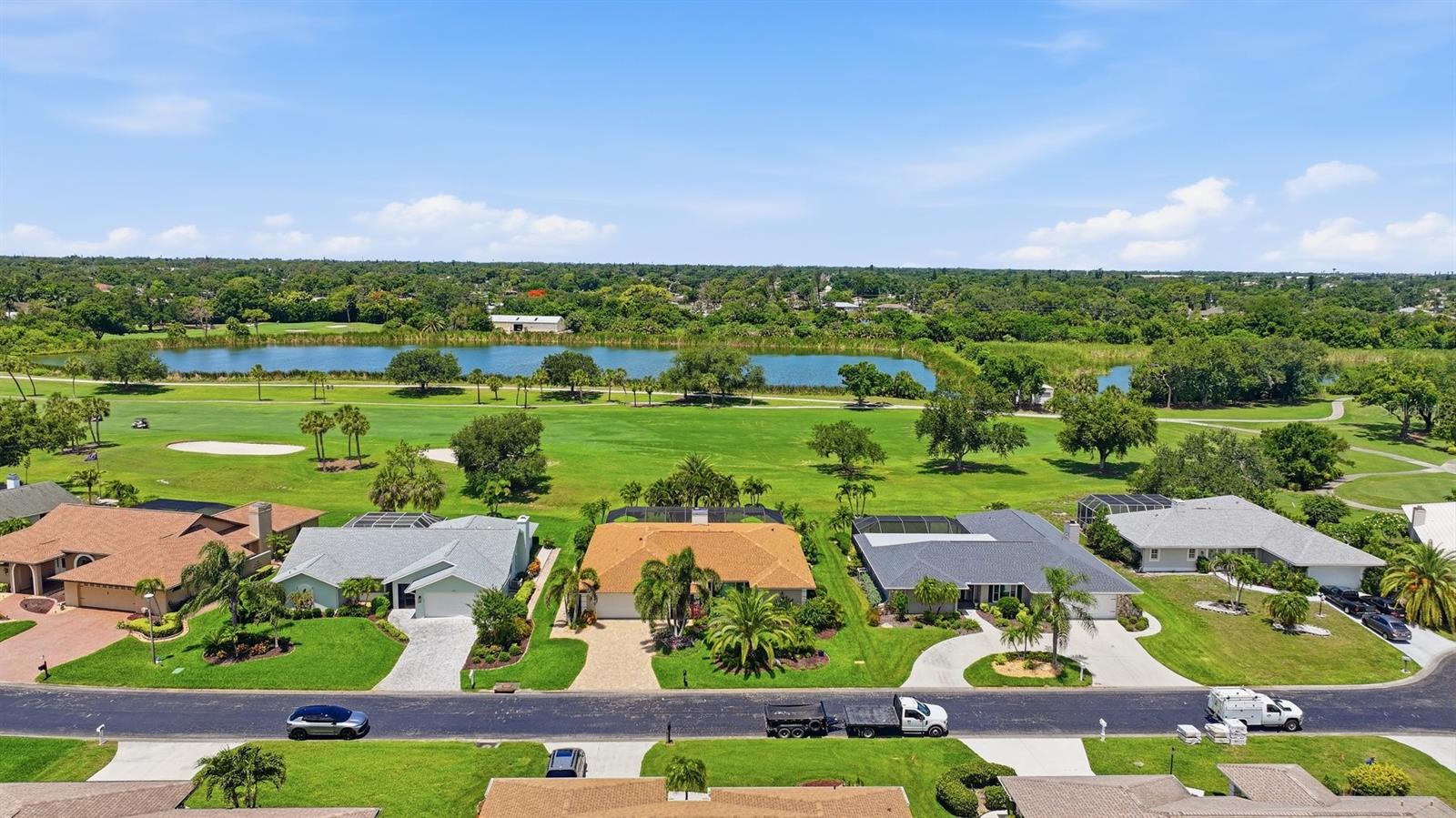 JACARANDA COUNTRY CLUB WEST - Residential