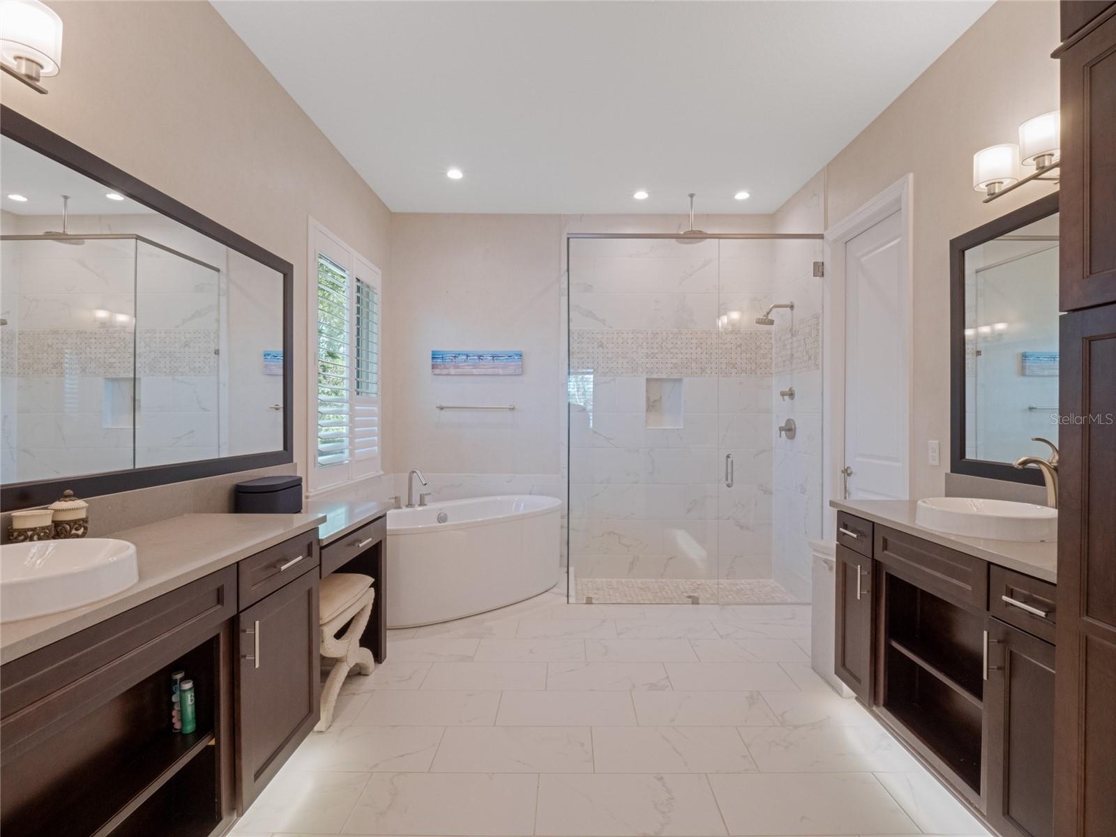 ROYAL CYPRESS PRESERVE - Residential