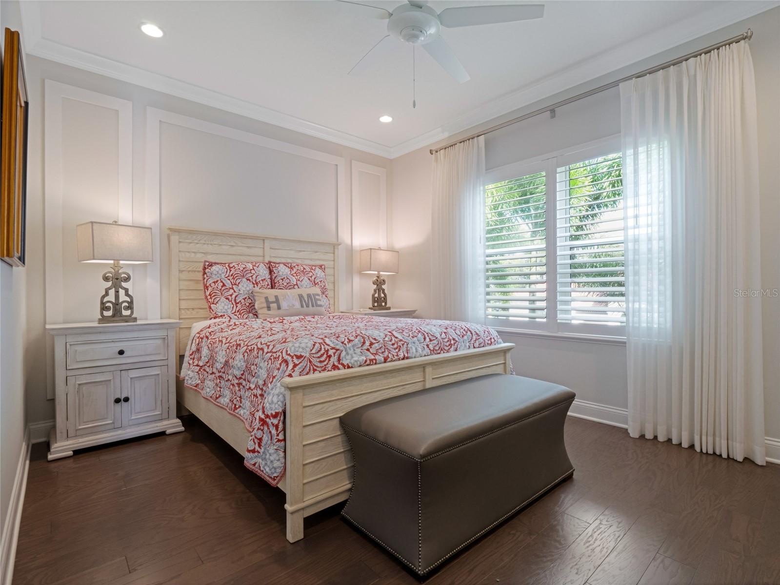 ROYAL CYPRESS PRESERVE - Residential