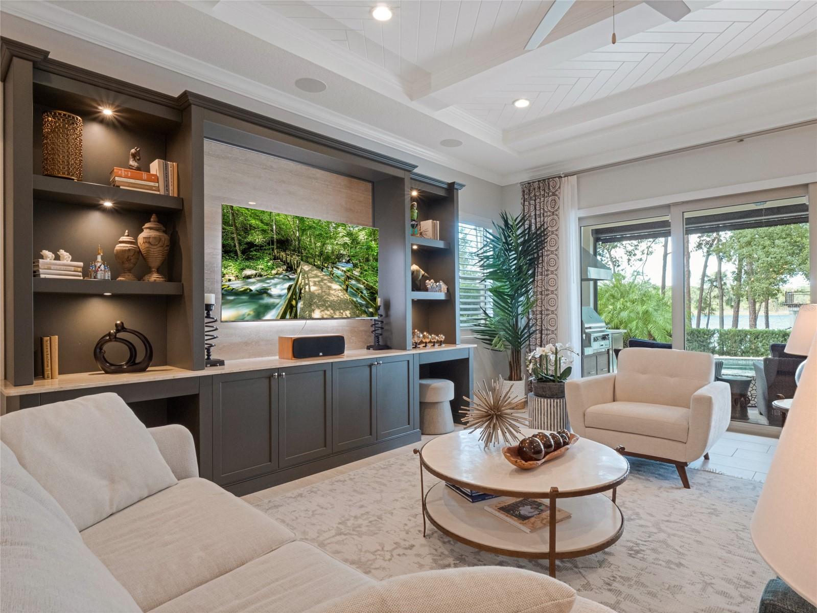 ROYAL CYPRESS PRESERVE - Residential