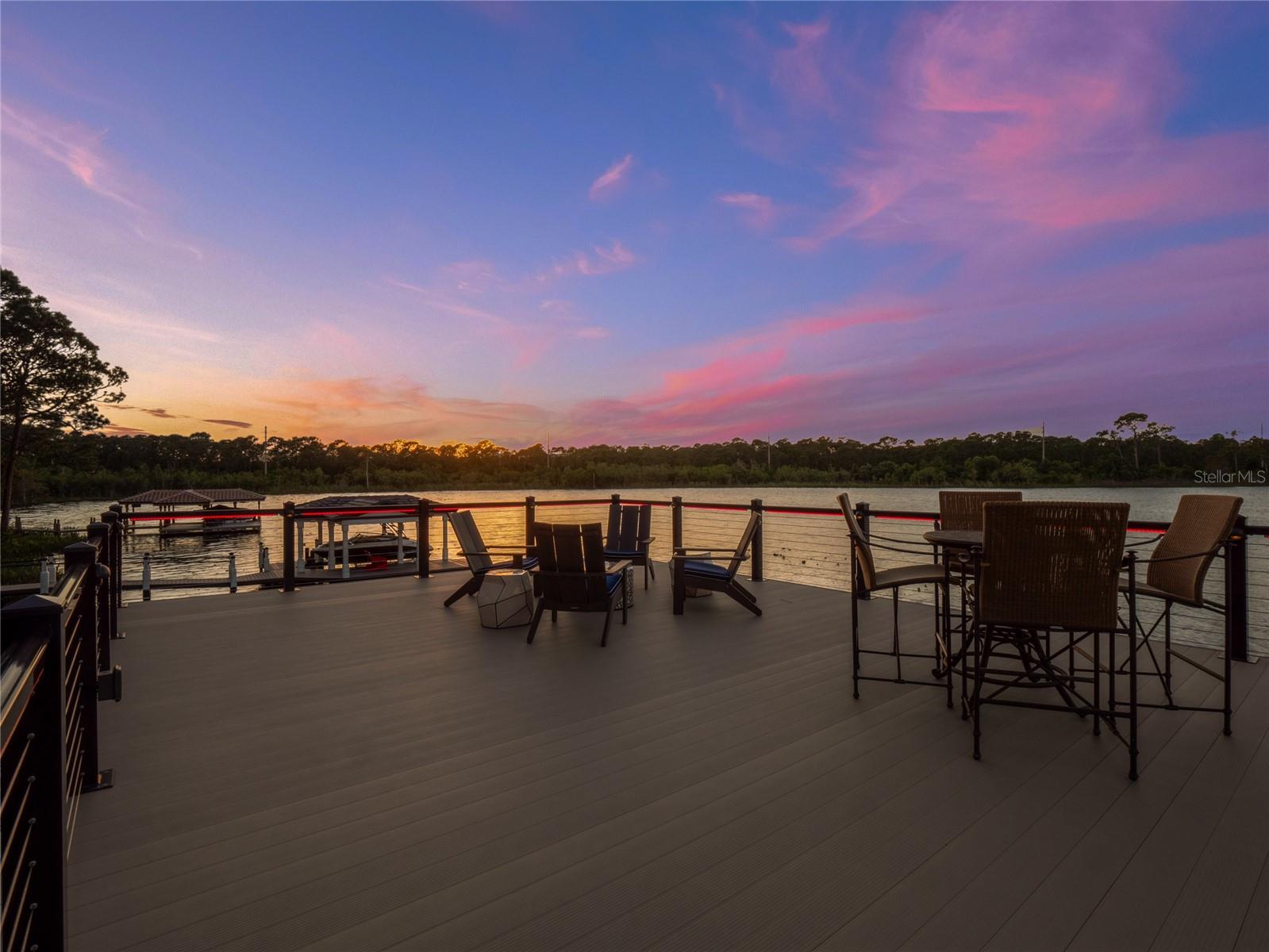 ROYAL CYPRESS PRESERVE - Residential