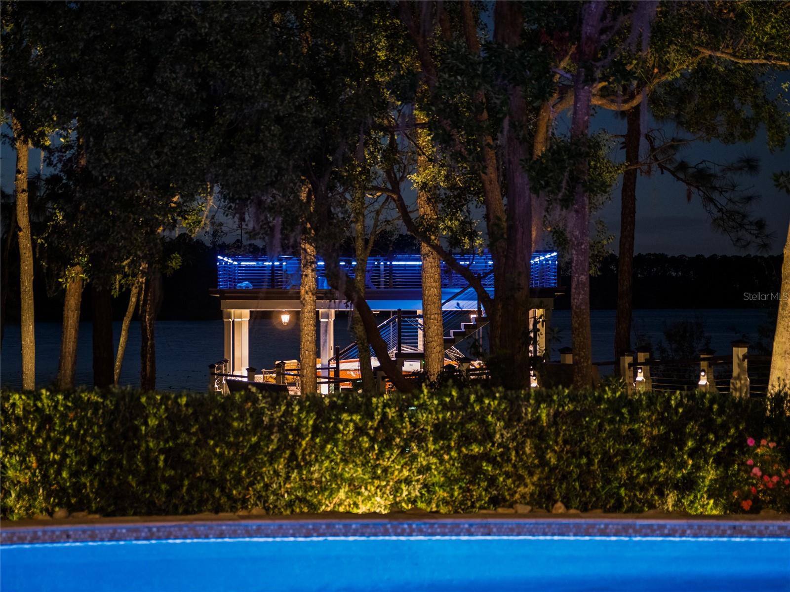 ROYAL CYPRESS PRESERVE - Residential