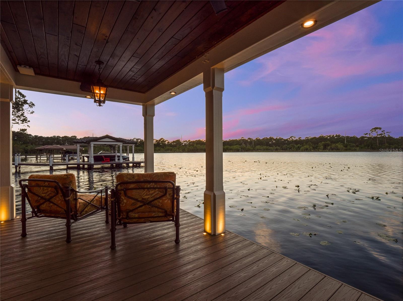 ROYAL CYPRESS PRESERVE - Residential